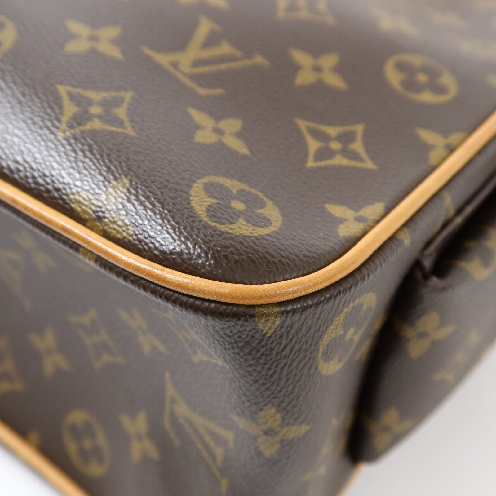 LOUIS VUITTON Monogram Multipli Cite金扣肩背袋