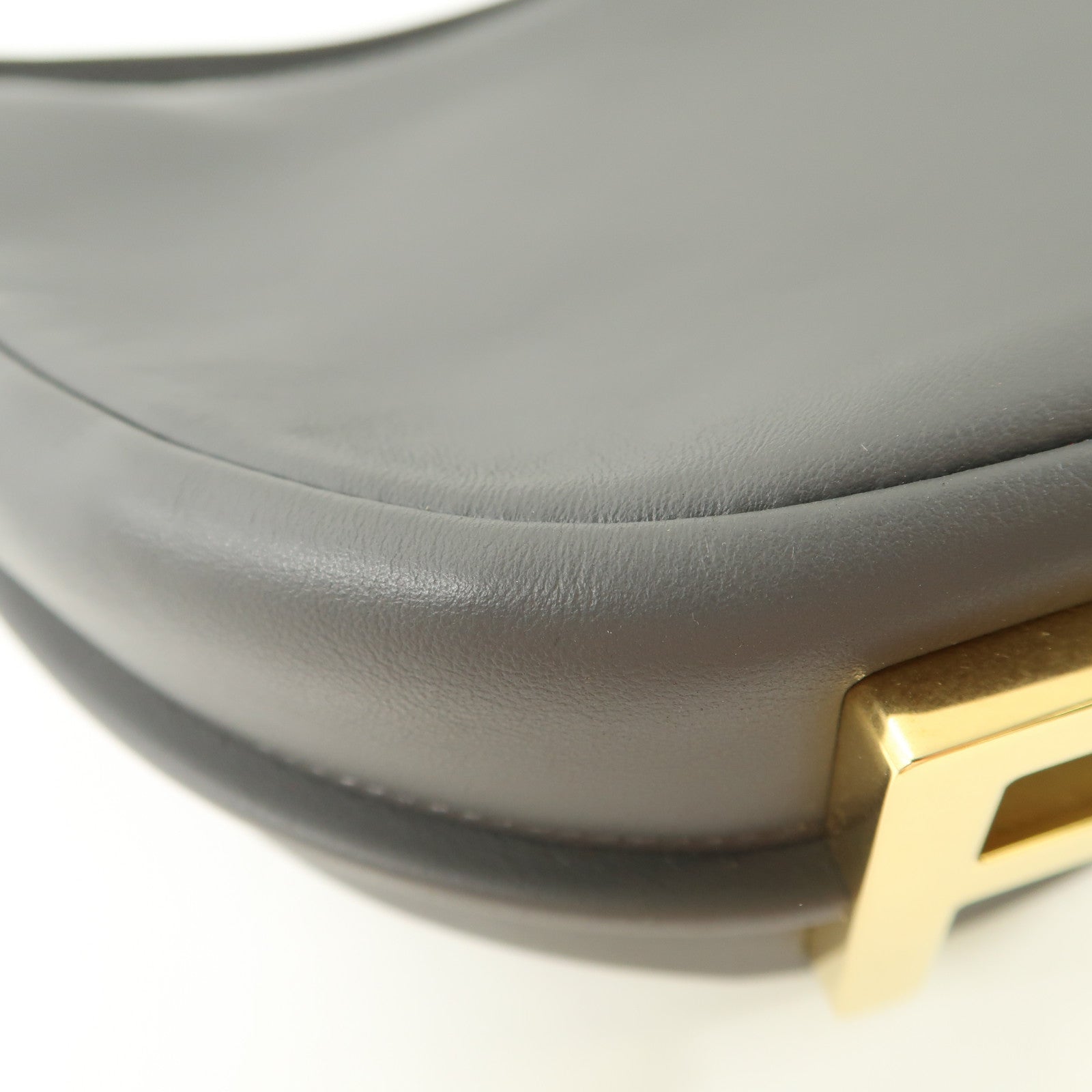 FENDI 牛皮皮革Graphy金扣肩背袋灰色