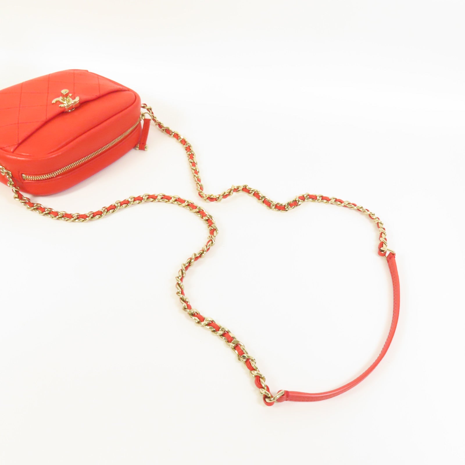 CHANEL 牛皮皮革Shoulder Bag金扣鏈帶肩背袋