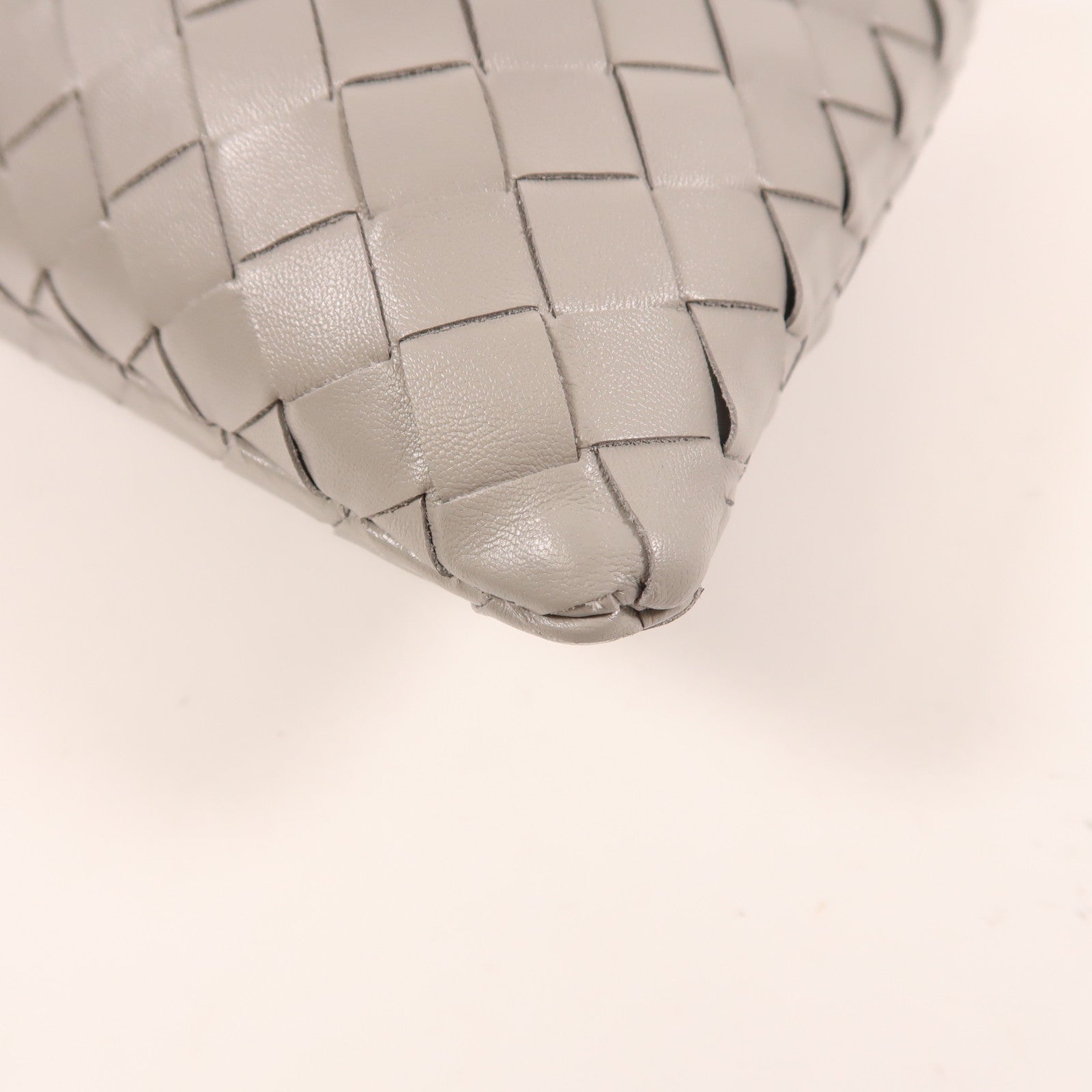 BOTTEGA VENETA 羊皮皮革Shoulder Bag金扣肩背袋灰色