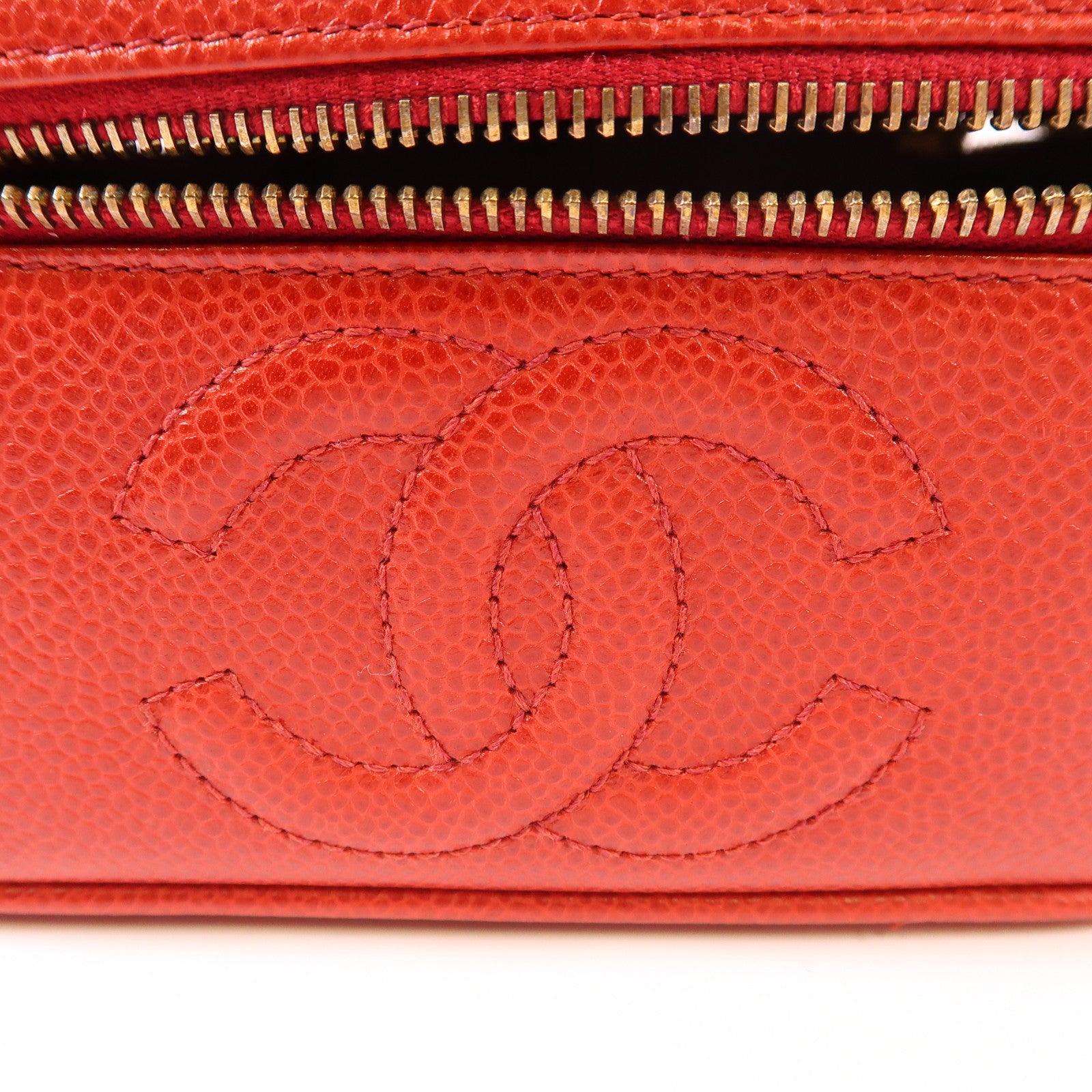 CHANEL 牛皮皮革Accessory Pouch金扣化妝袋