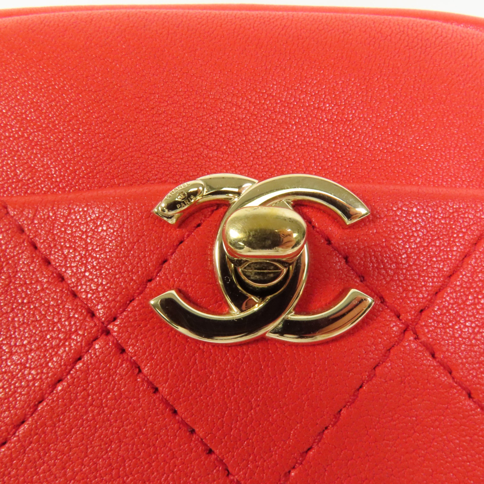 CHANEL 牛皮皮革Shoulder Bag金扣鏈帶肩背袋