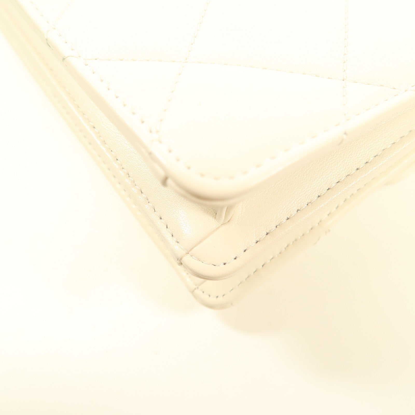 CHANEL 牛皮皮革Chain Shoulder金扣鏈帶手挽肩背兩用袋