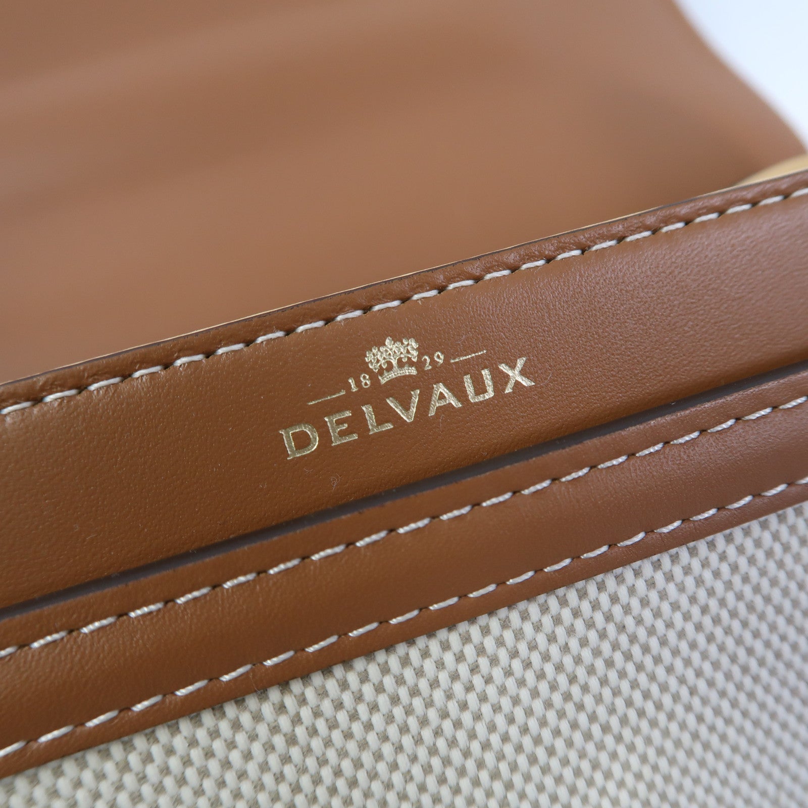 Delvaux 帆布Delvaux Lingot金扣肩背袋啡色
