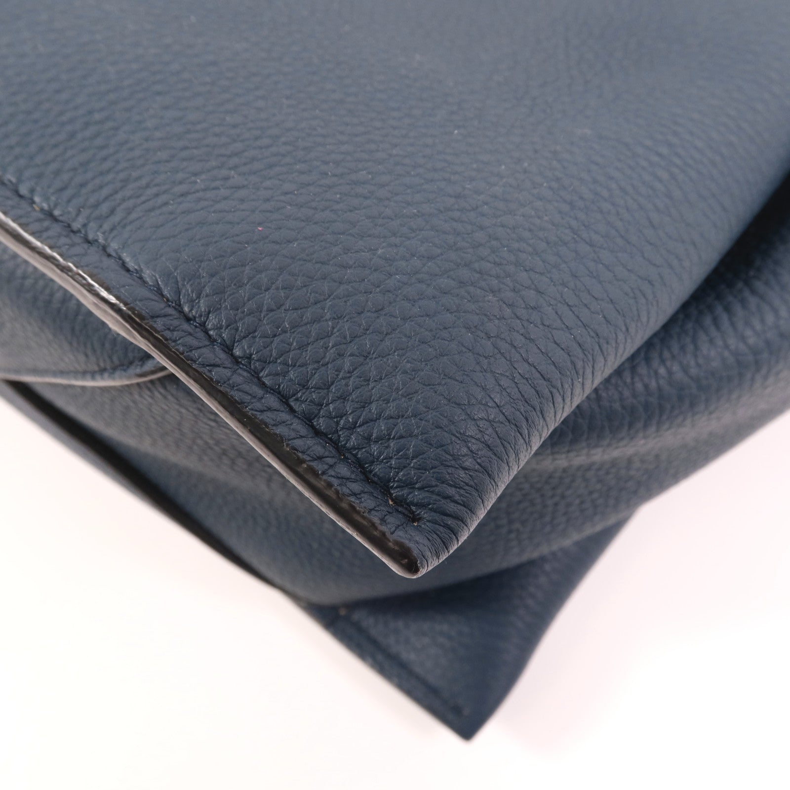 CELINE 牛皮皮革Tri-Fold金扣肩背袋