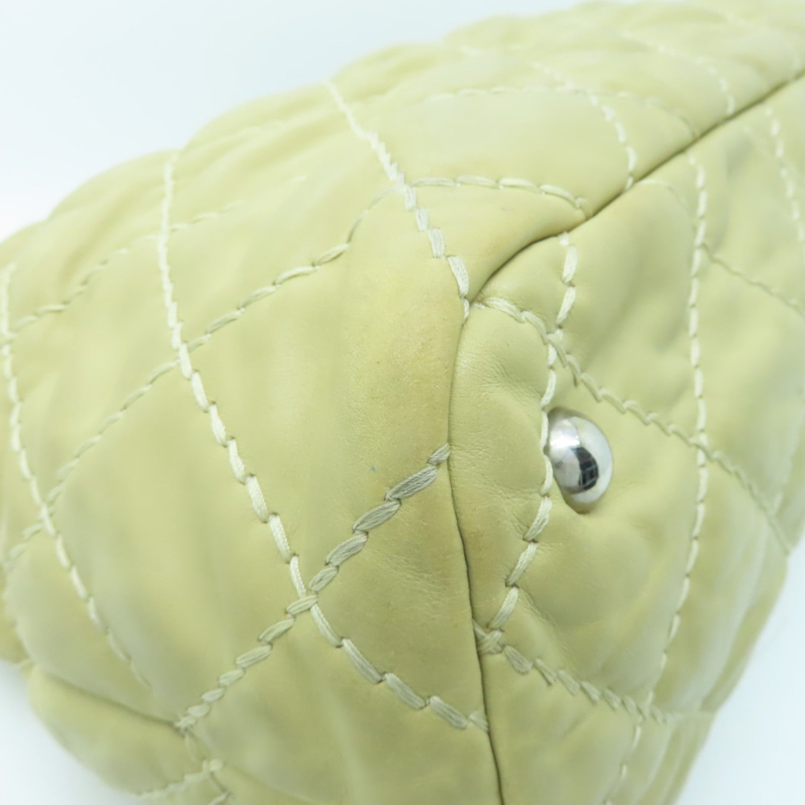 CHANEL 【清倉大減價】菱格牛皮皮革Shoulder Bag銀扣鏈帶肩背袋米色