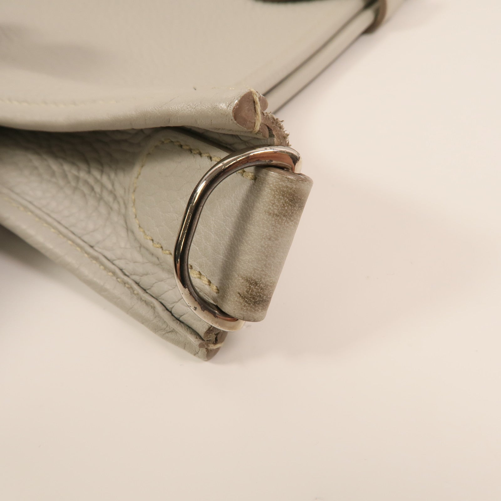HERMES Clemence皮革Evelyne PM銀扣肩背袋Gris Perle