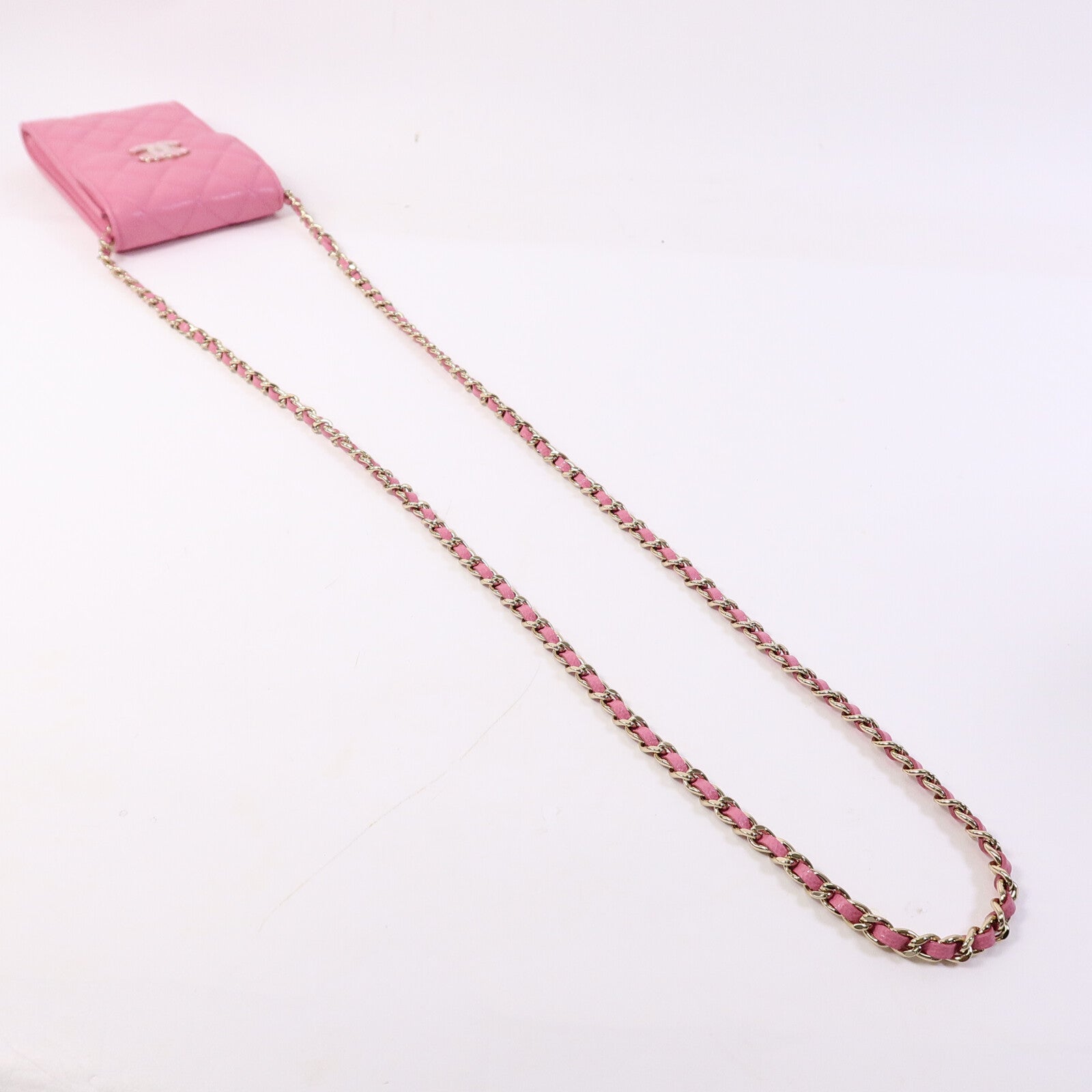 CHANEL 牛皮皮革Phone And AirPods Case with Chain鏈帶肩背袋