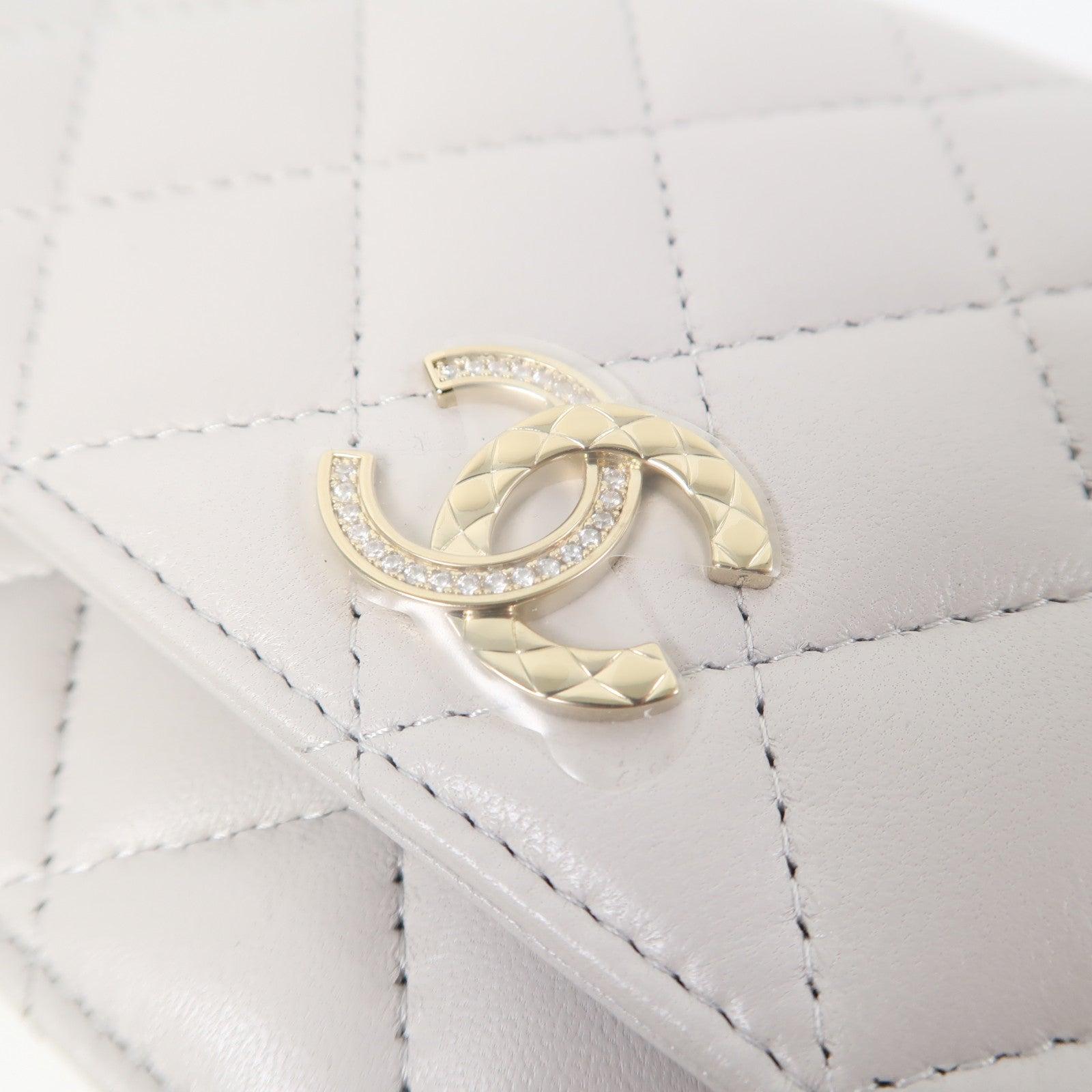 CHANEL 菱格羊皮皮革Wallet On Chain金扣鏈帶肩背袋灰色
