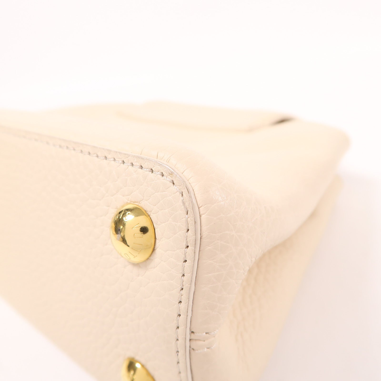 LOUIS VUITTON Taurillon Capucines BB金扣手挽肩背兩用袋