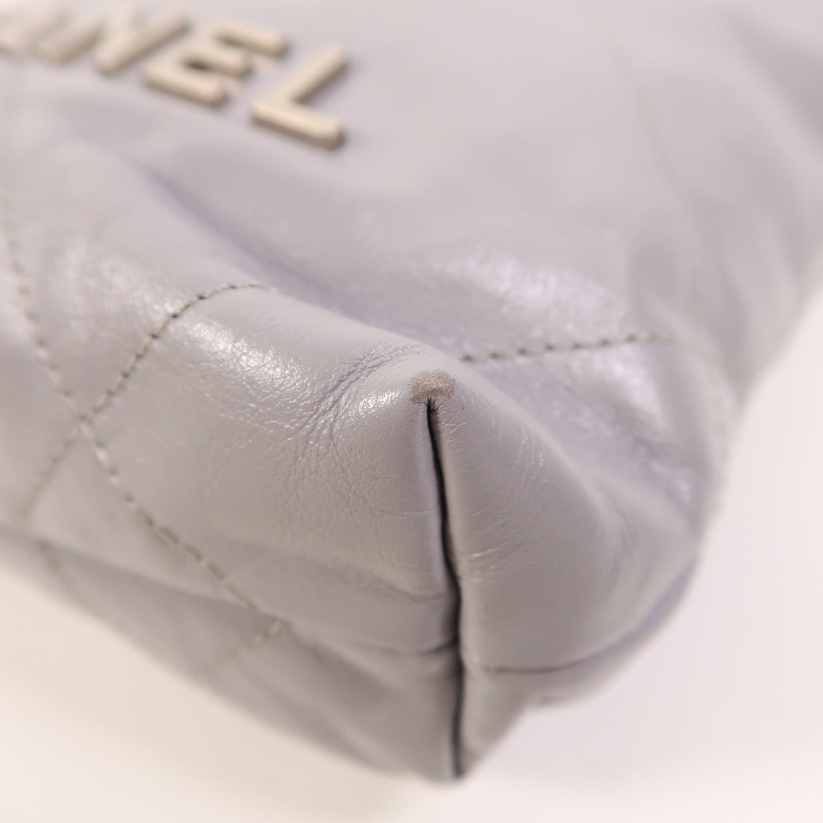 CHANEL 牛皮皮革Chanel 22 Mini銀扣手挽肩背兩用袋