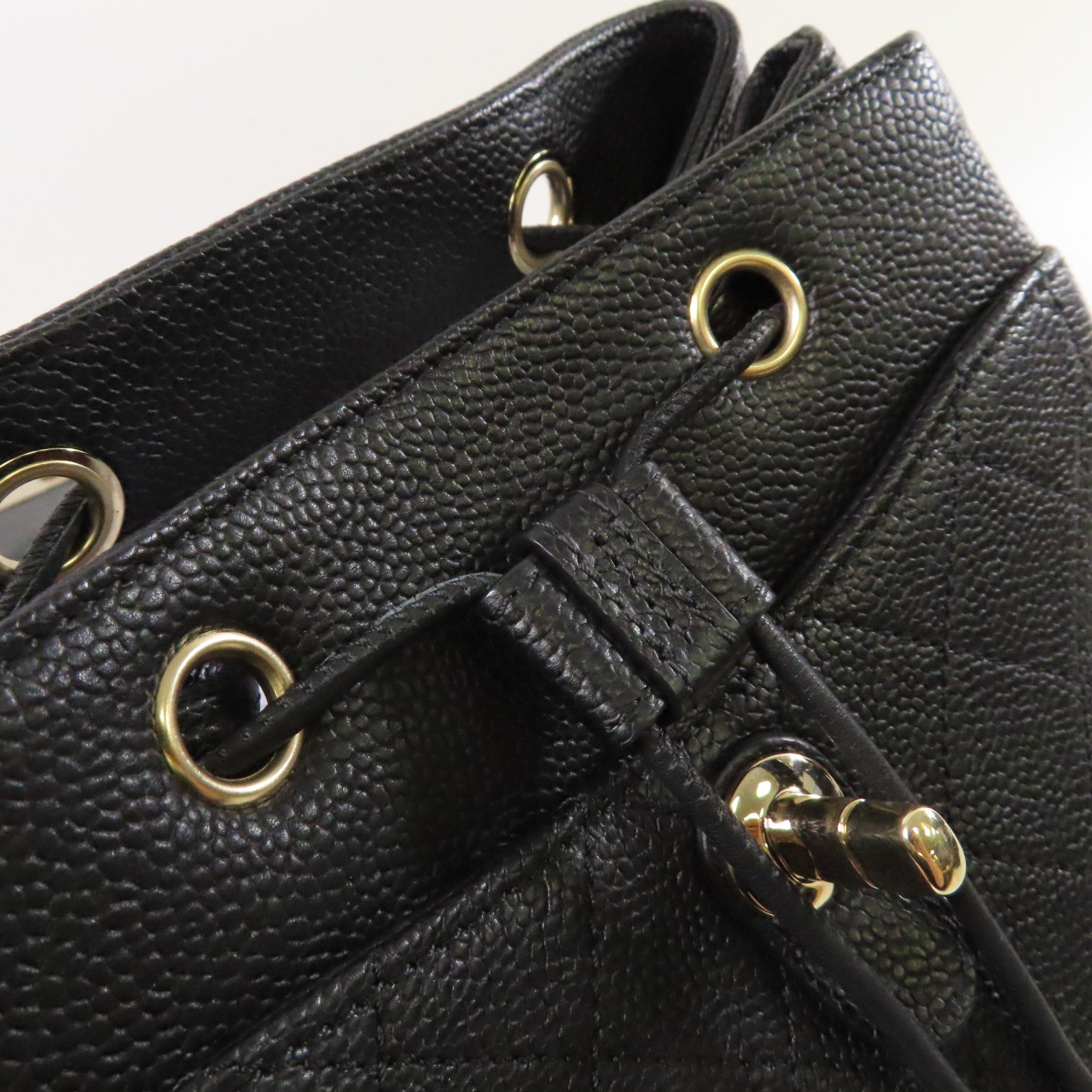 CHANEL 【激減優惠】菱格Caviar皮革Backpack金扣背包黑色