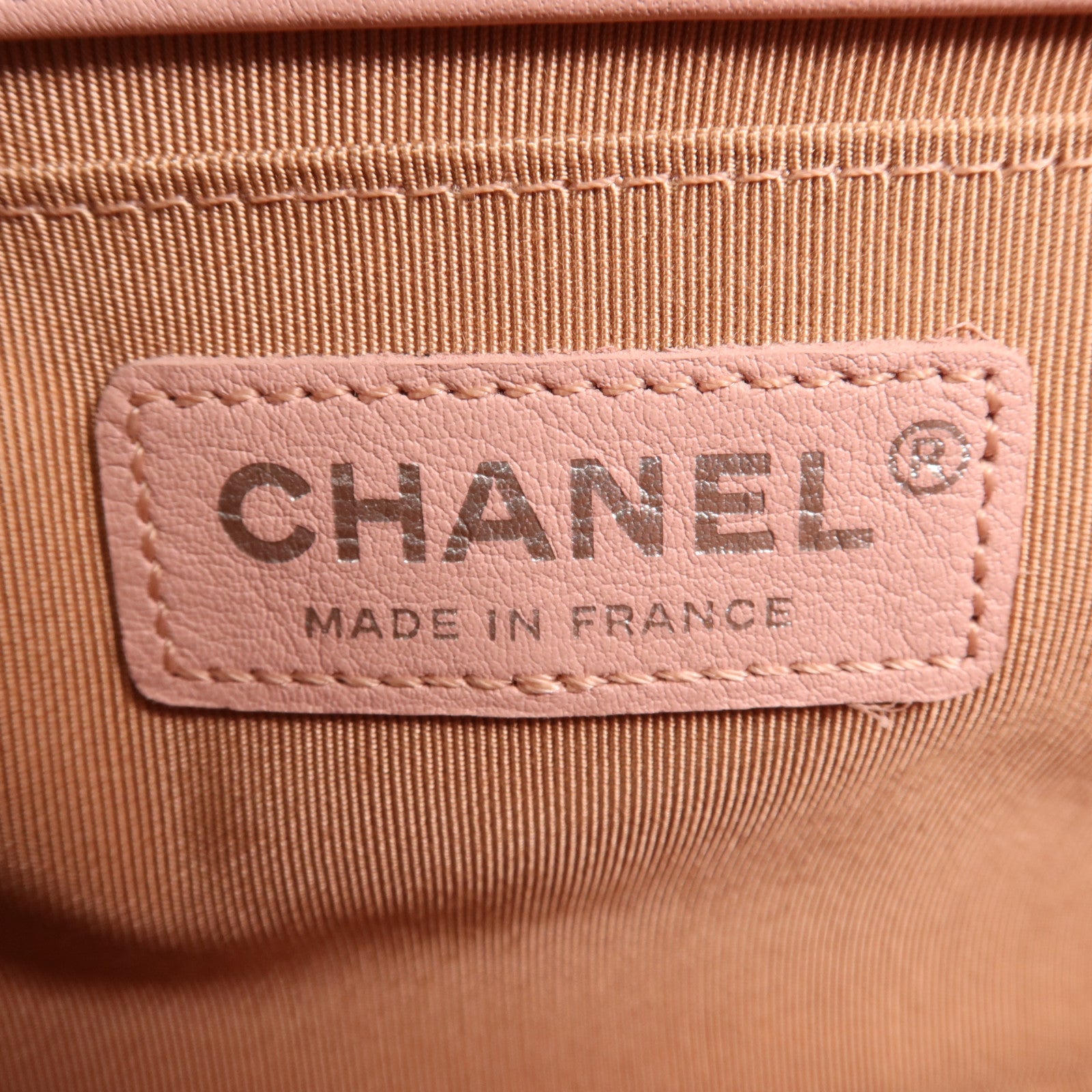 CHANEL 羊皮皮革Boy 25銀扣肩背袋