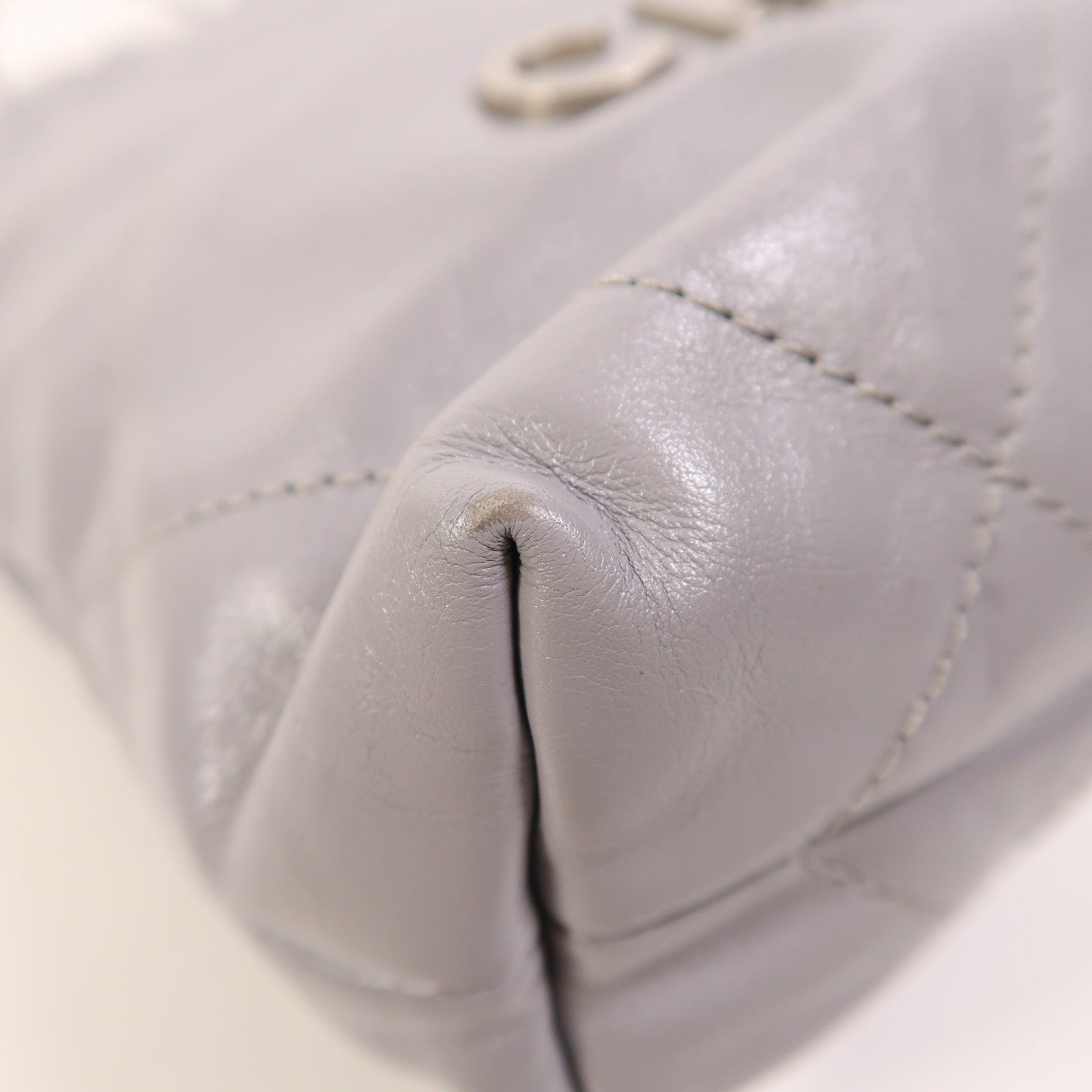 CHANEL 牛皮皮革Chanel 22 Mini銀扣手挽肩背兩用袋