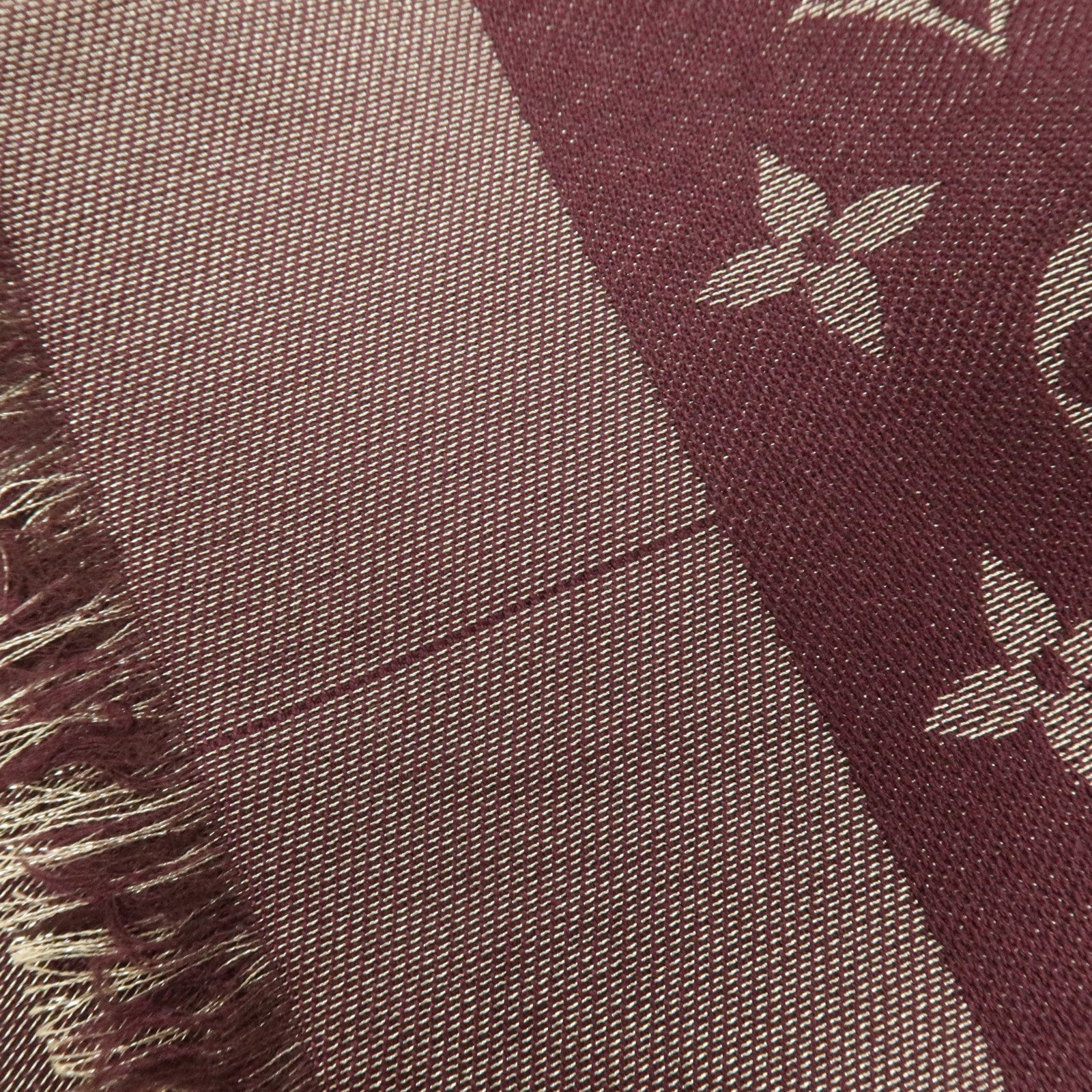 LOUIS VUITTON 絲質/羊毛/嫘縈Scarf 142X142cm絲巾