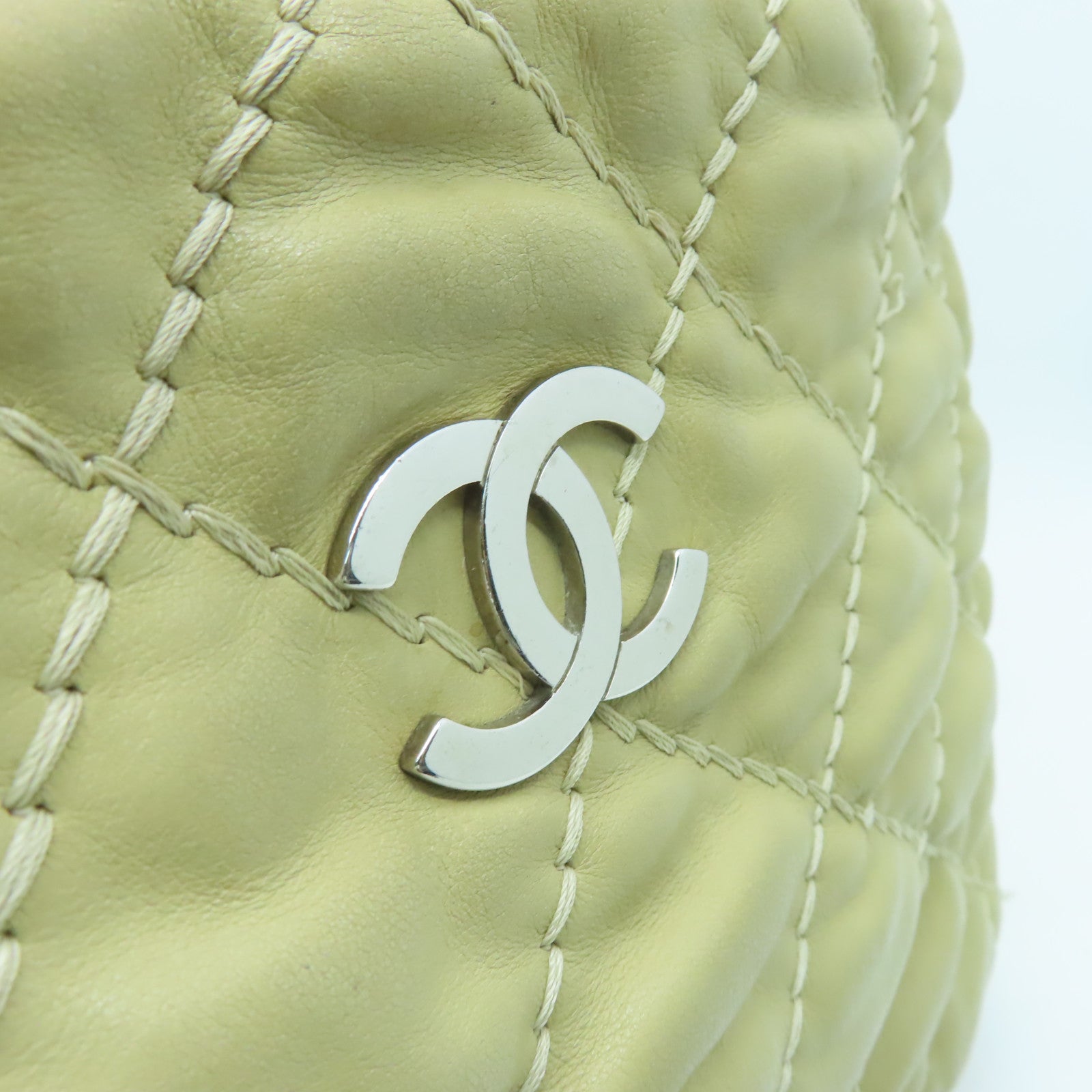 CHANEL 【清倉大減價】菱格牛皮皮革Shoulder Bag銀扣鏈帶肩背袋米色
