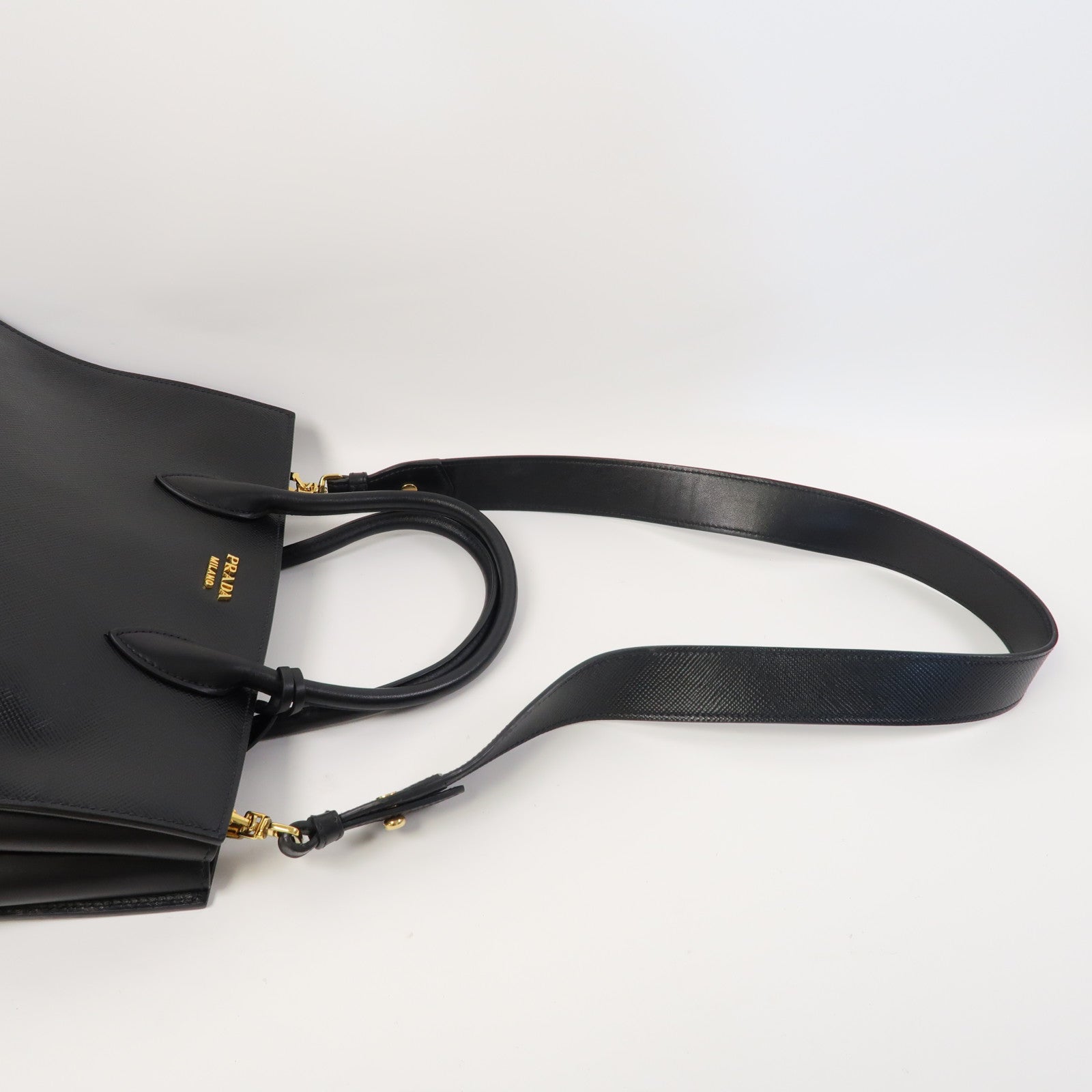 PRADA 牛皮皮革Shoulder Bag金扣手挽肩背兩用袋黑色