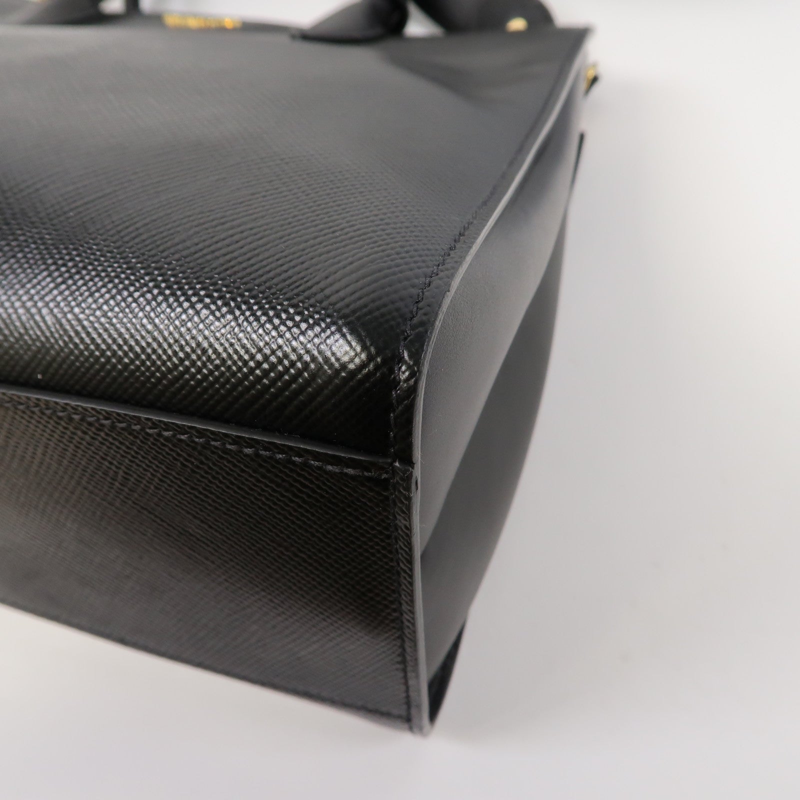 PRADA 牛皮皮革Shoulder Bag金扣手挽肩背兩用袋黑色