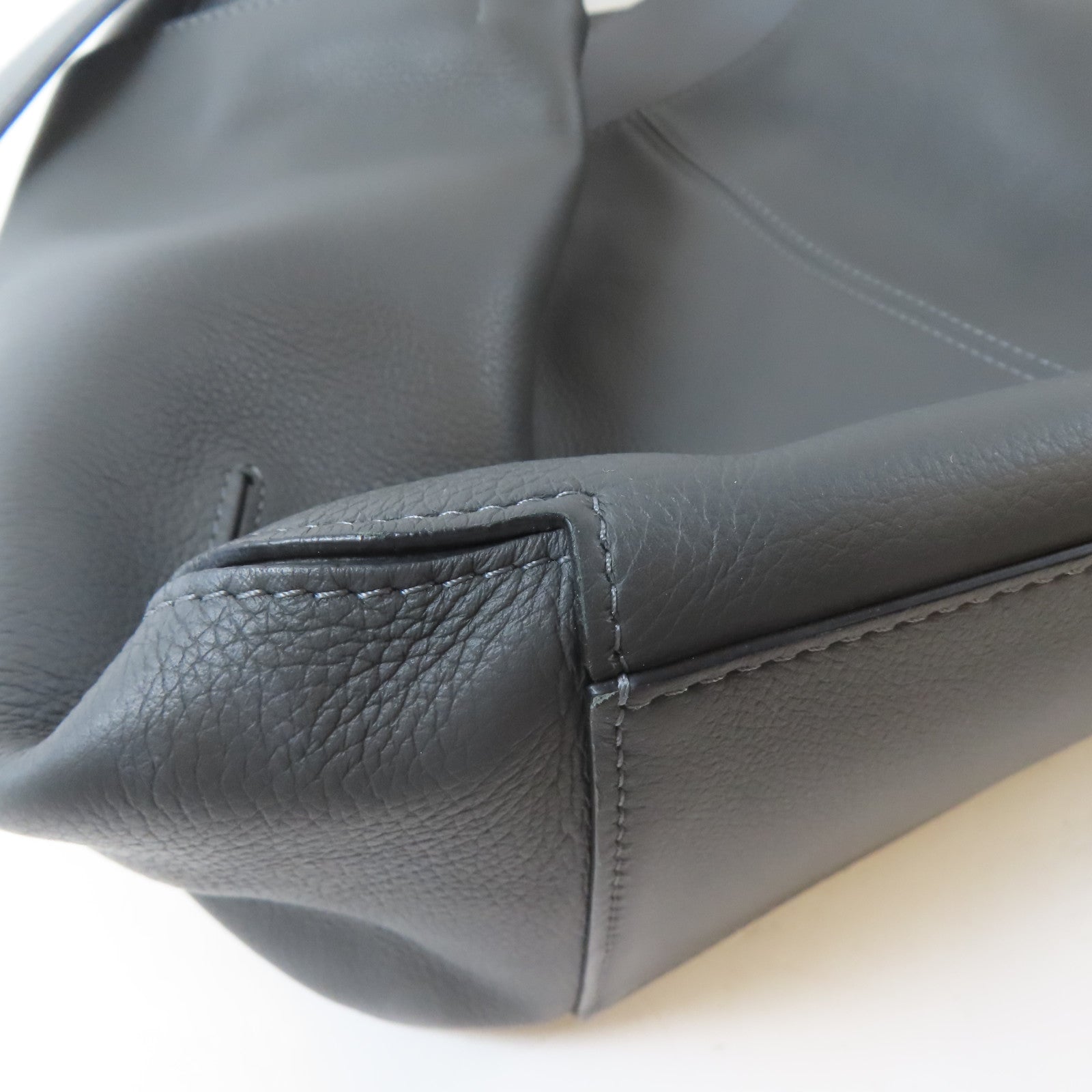 Delvaux 牛皮皮革Shoulder Bag銀扣肩背袋灰色