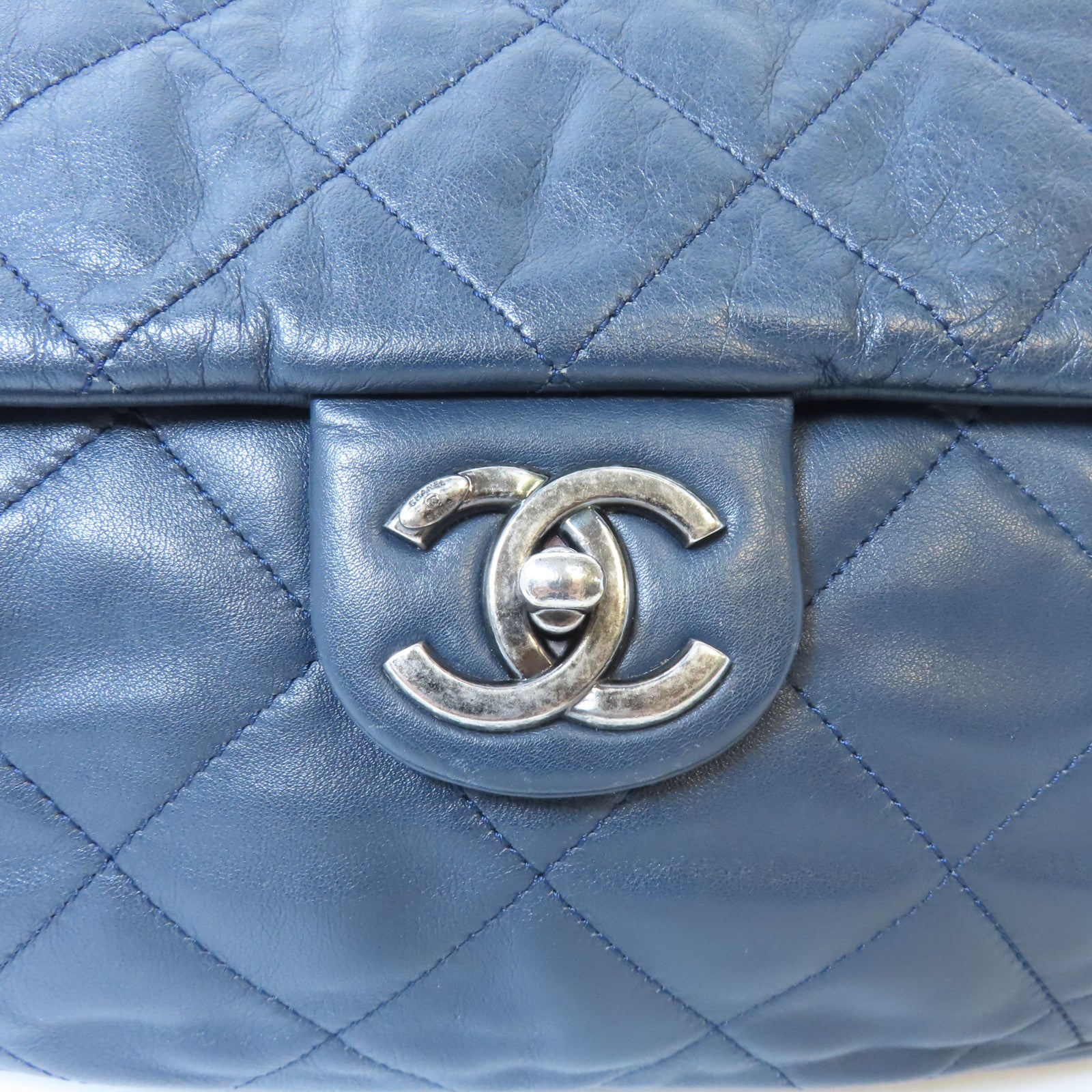CHANEL 菱格牛皮皮革Chain Shoulder Bag銀扣鏈帶肩背袋深藍色