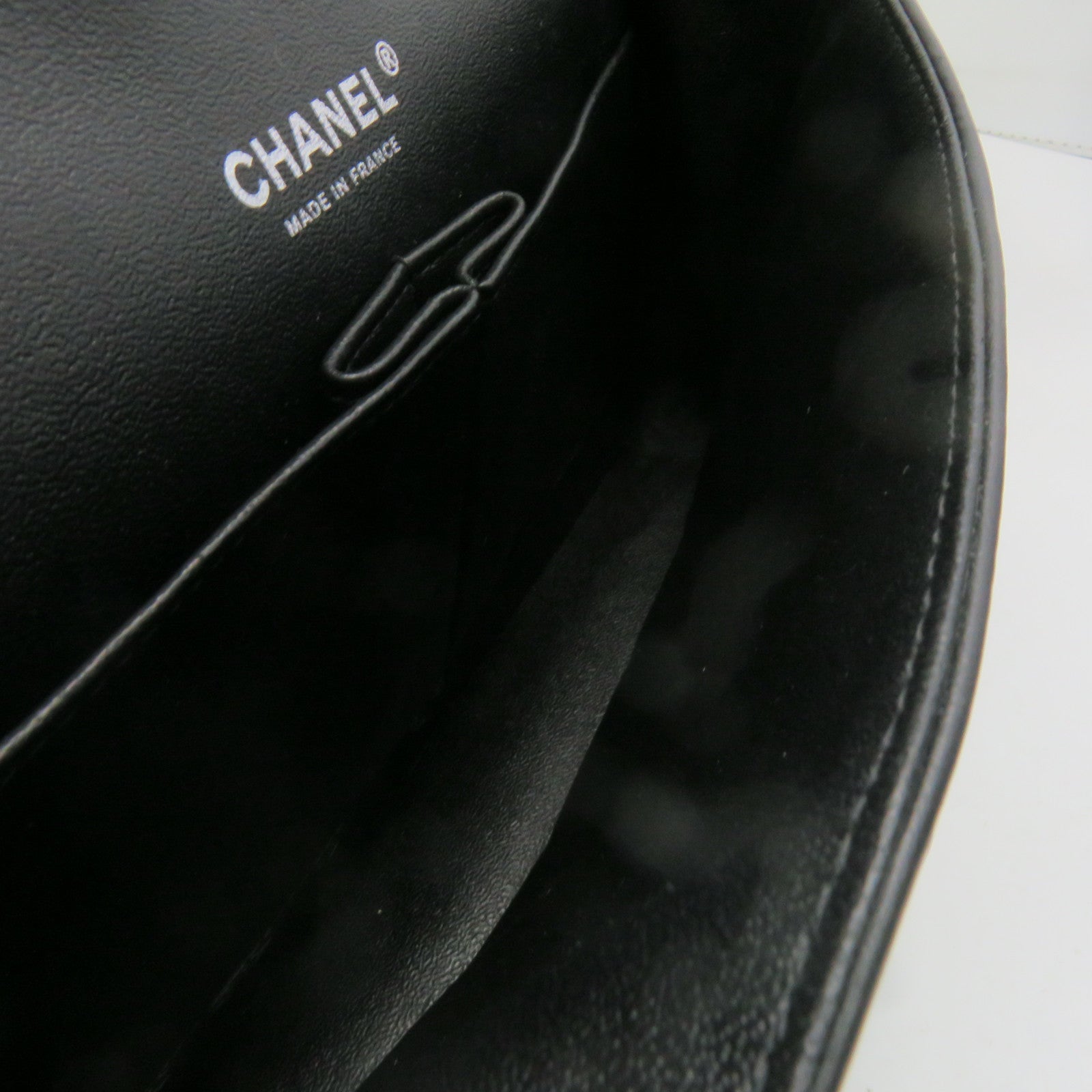 CHANEL 【激減優惠】菱格漆皮皮革Classic Chain Shoulder Bag銀扣鏈帶肩背袋黑色