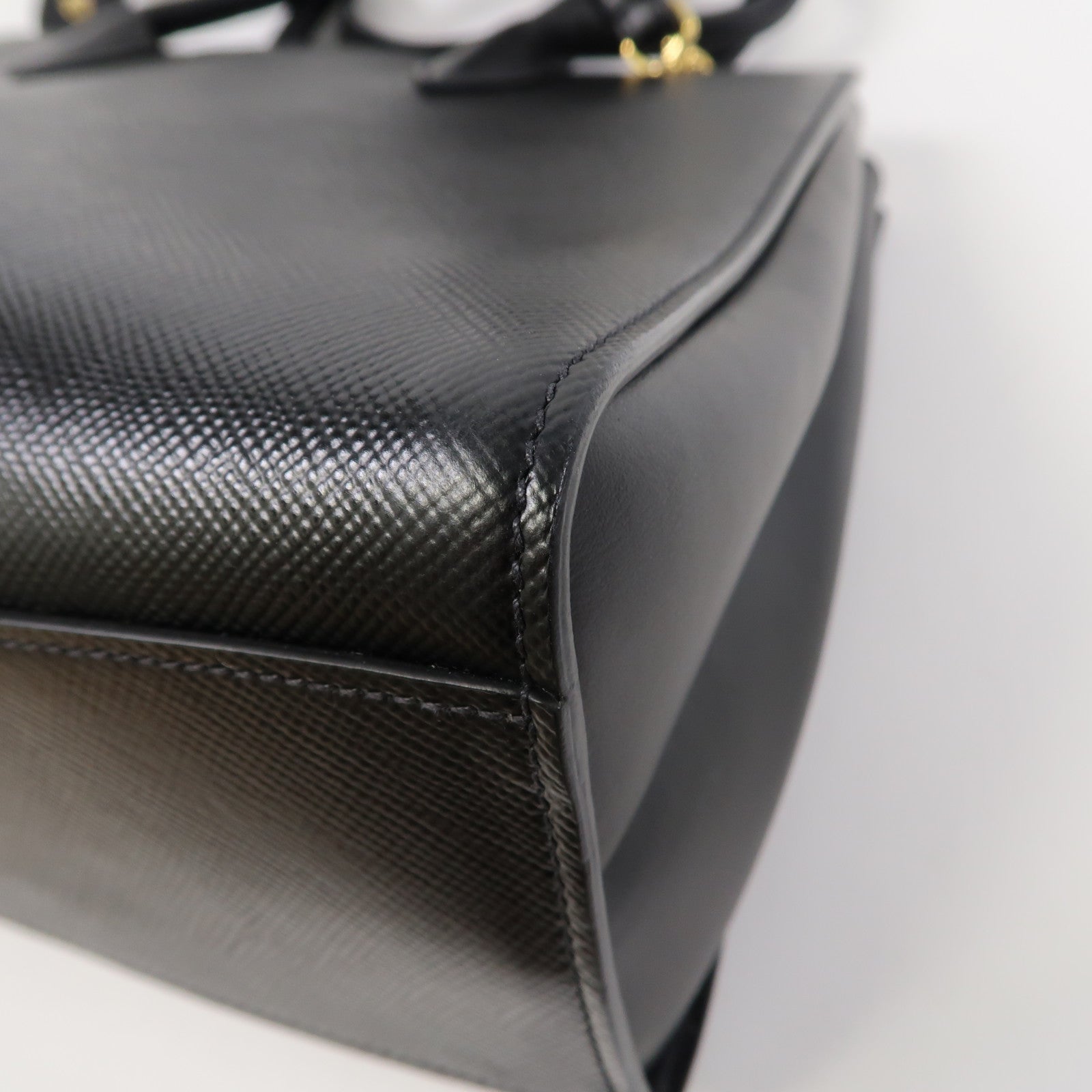 PRADA 牛皮皮革Shoulder Bag金扣手挽肩背兩用袋黑色