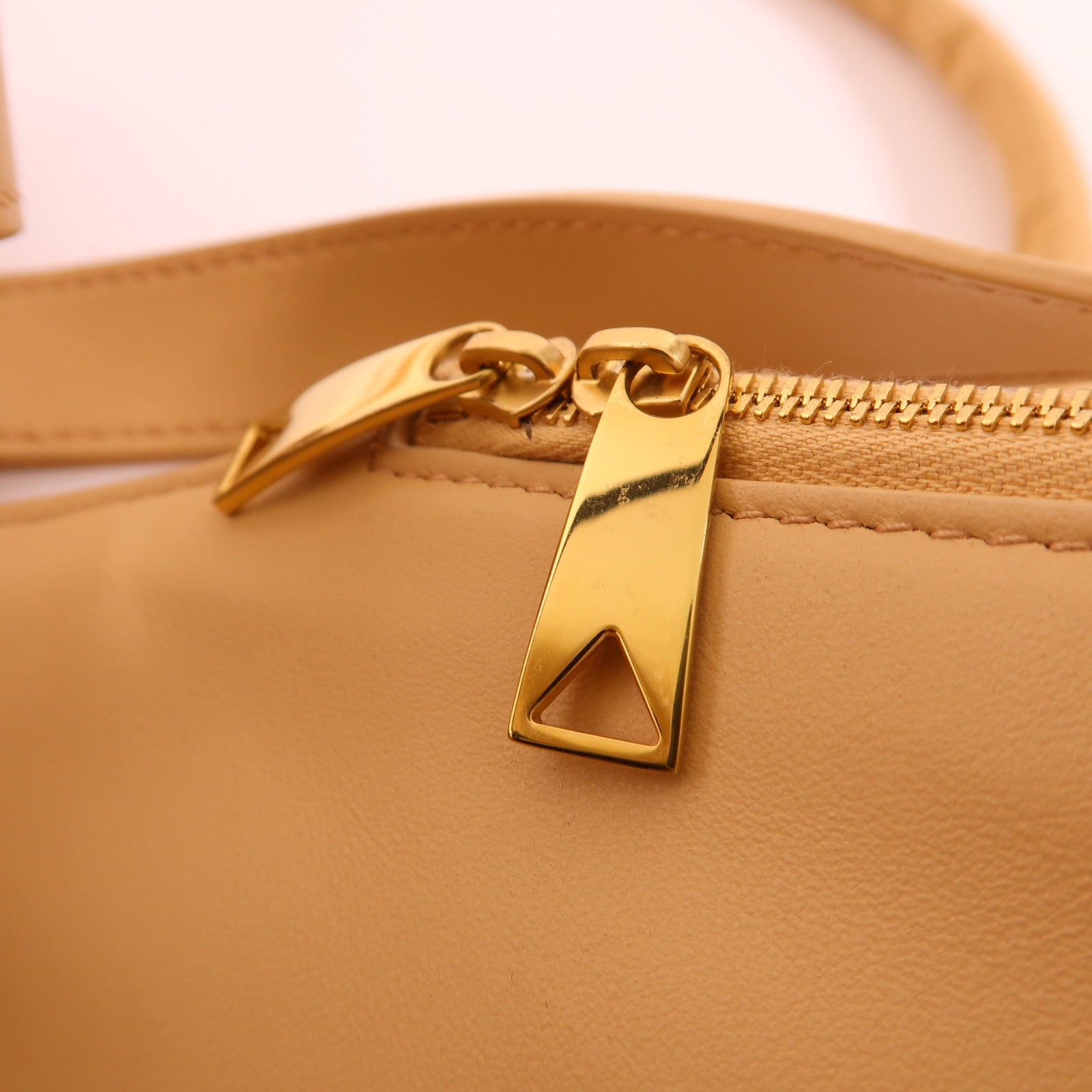 BOTTEGA VENETA 皮革2 Way Shoulder Bag金扣手挽肩背兩用袋