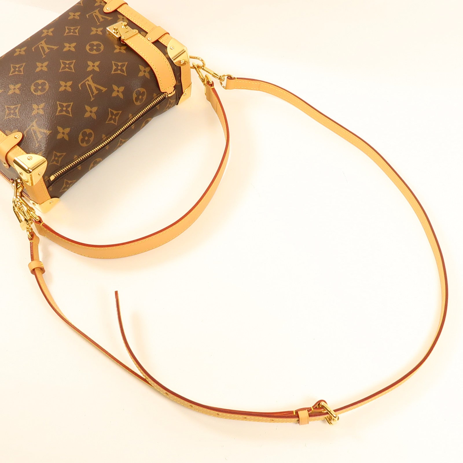 LOUIS VUITTON LV GHW Side Trunk Crossbody Shoulder Bag M46358 Monogram Brown