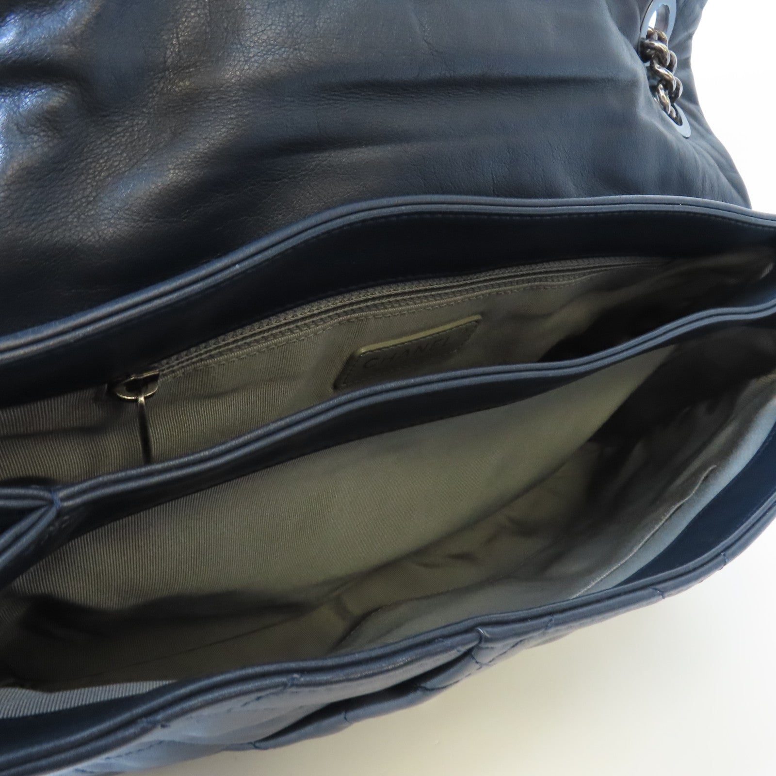 CHANEL 菱格牛皮皮革Chain Shoulder Bag銀扣鏈帶肩背袋深藍色