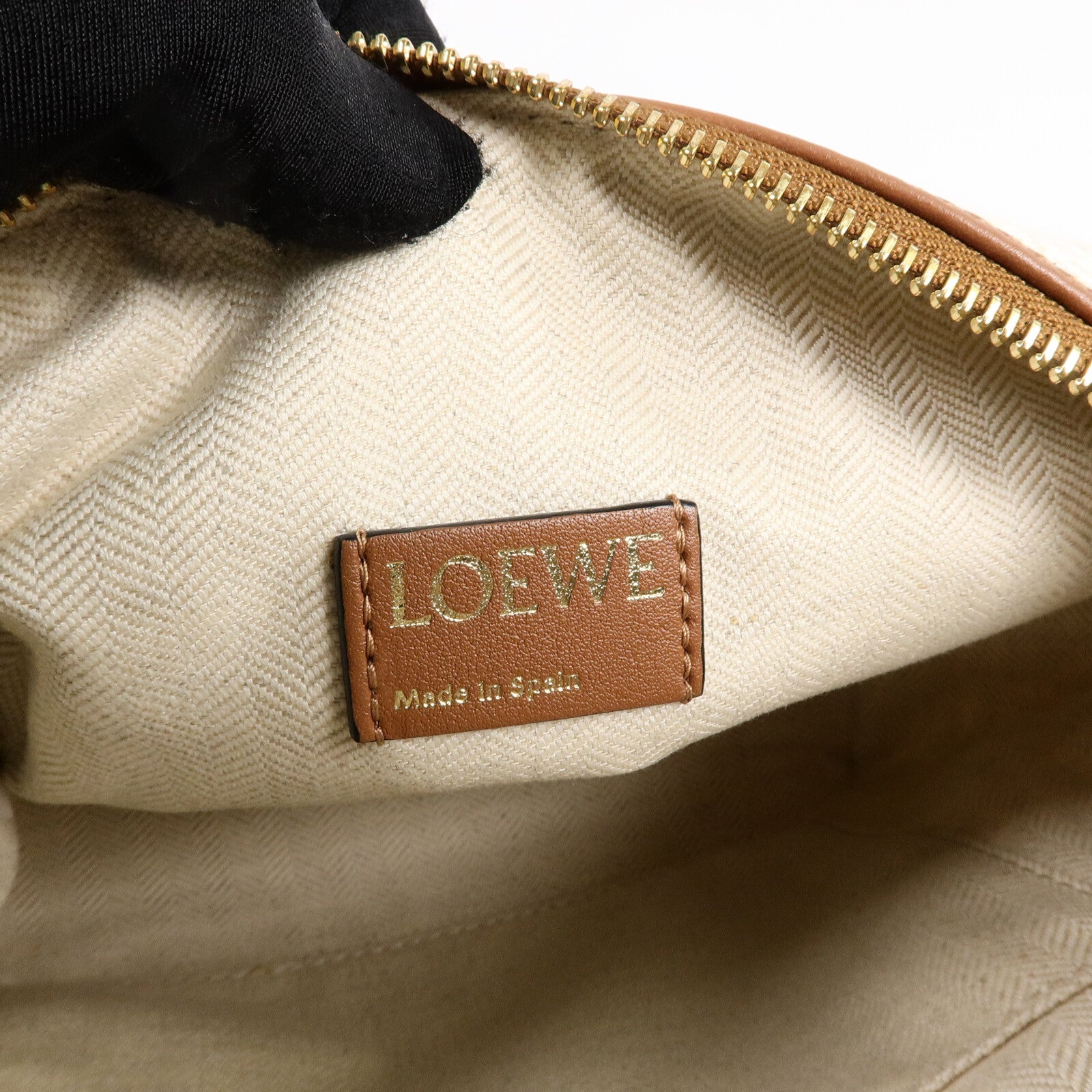 LOEWE 帆布Small Cubi肩背袋