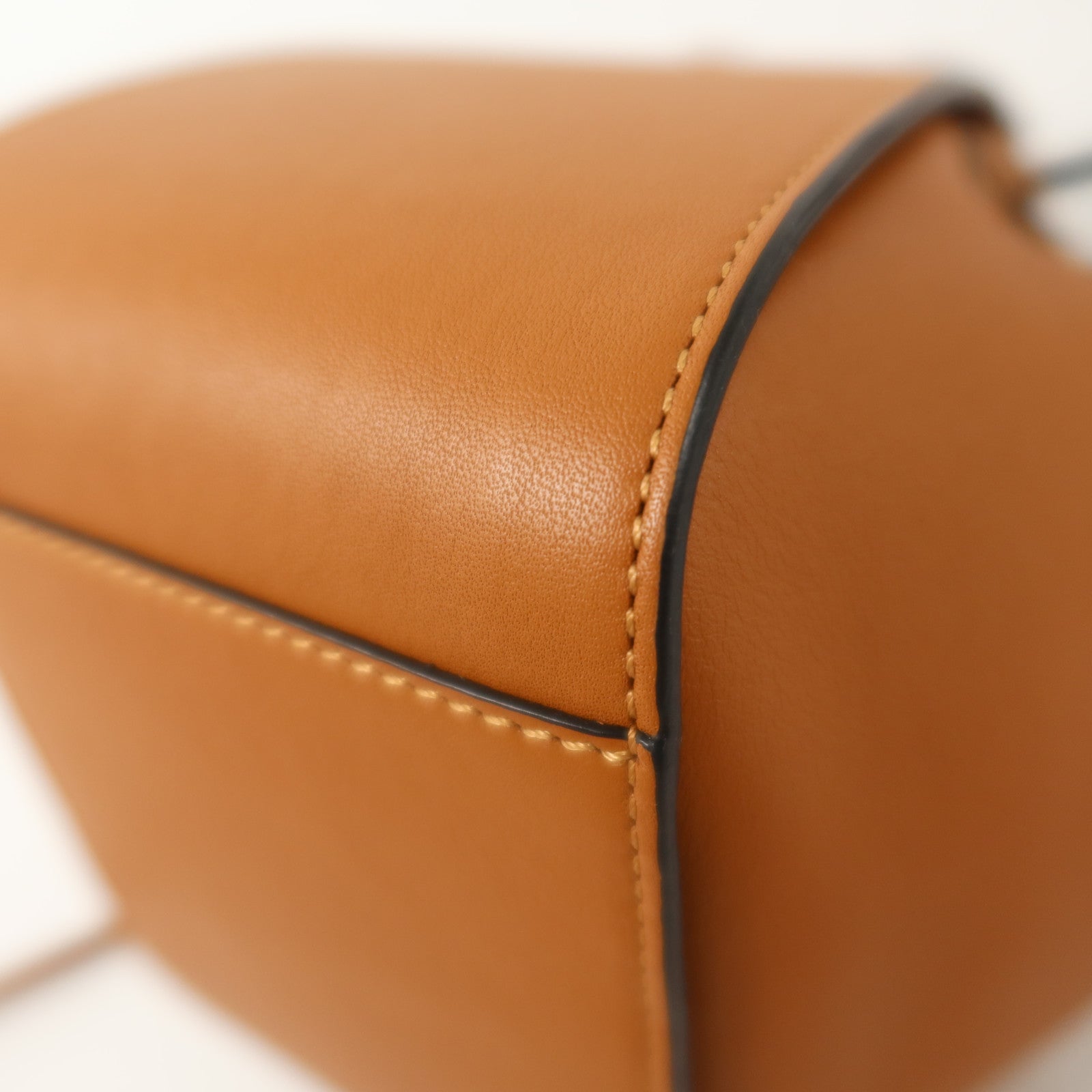 LOEWE 牛皮皮革Hammock Mini銀扣手挽肩背兩用袋