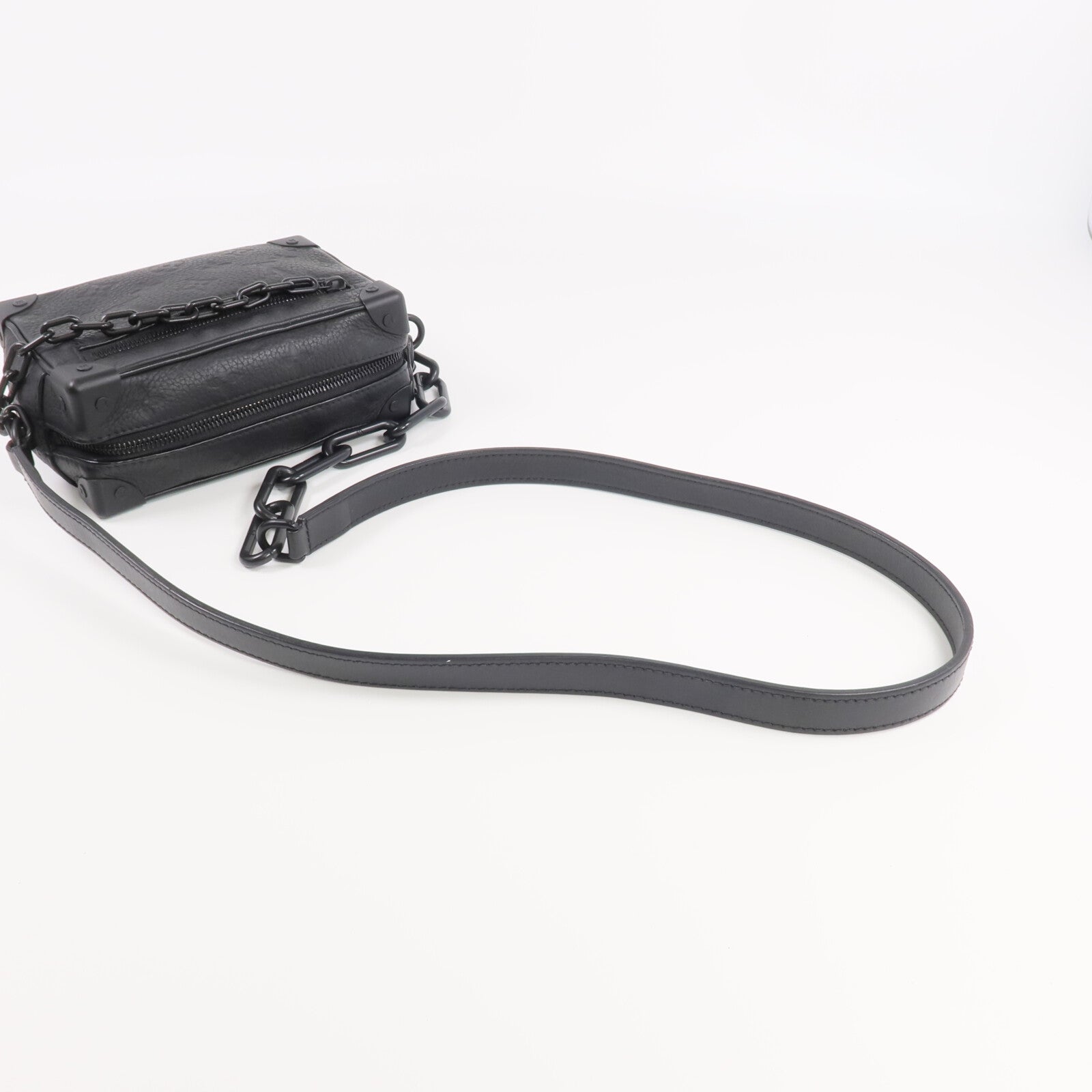 LOUIS VUITTON 【激減優惠】Monogram Taurillon Mini Soft Trunk肩背袋