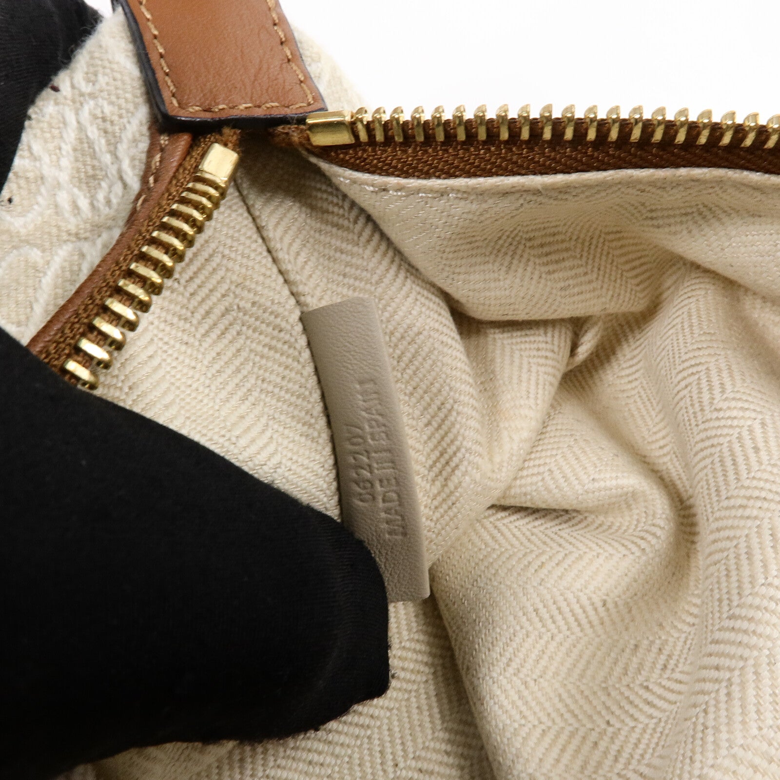 LOEWE 帆布Small Cubi肩背袋