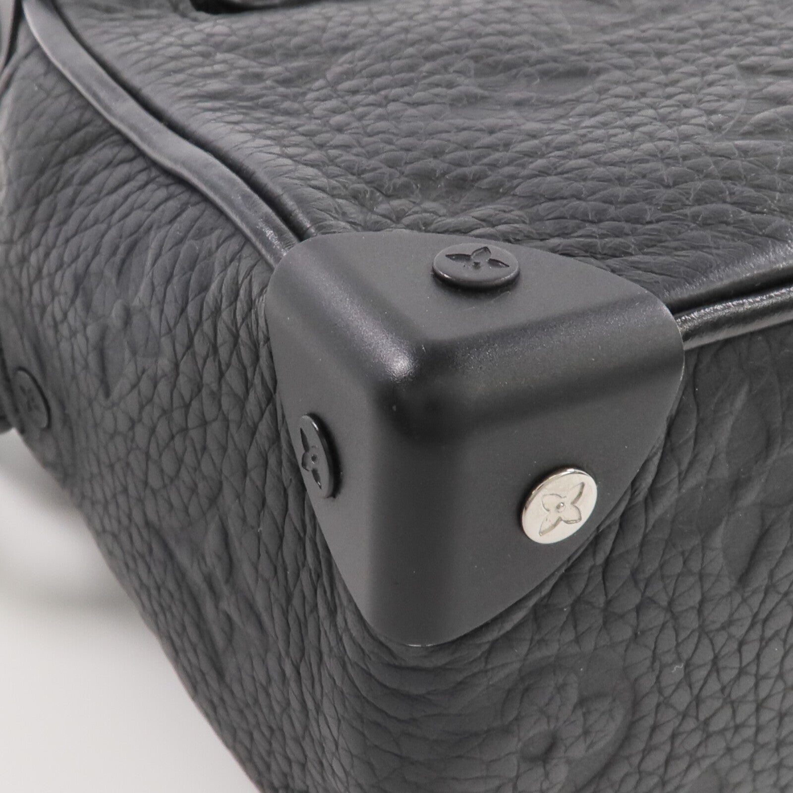 LOUIS VUITTON 【激減優惠】Monogram Taurillon Mini Soft Trunk肩背袋
