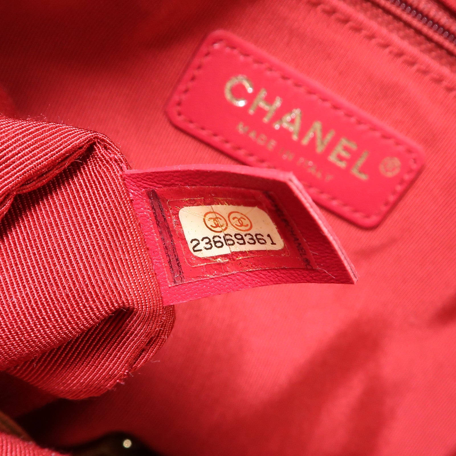 CHANEL 牛皮皮革Gabrielle鏈帶肩背袋