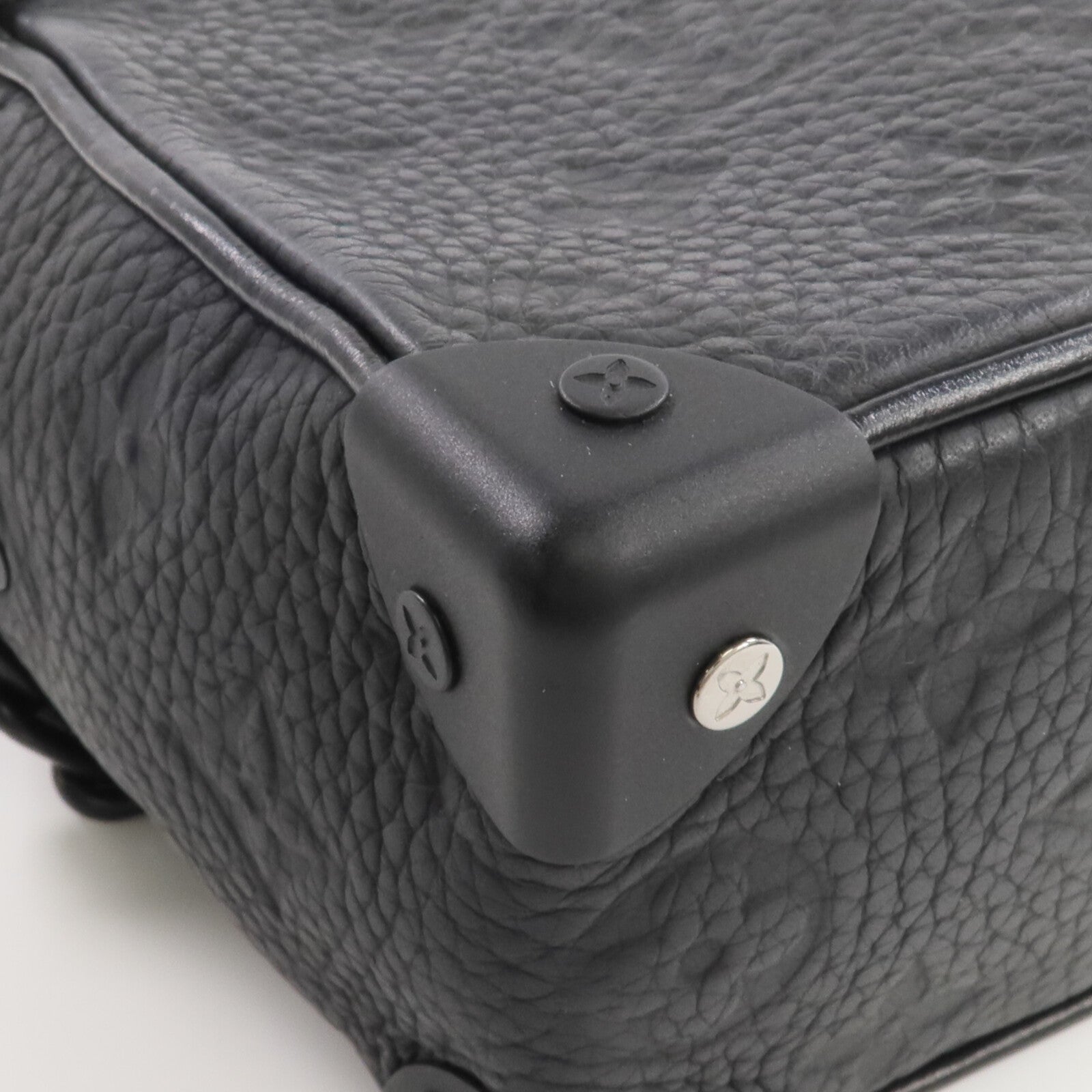 LOUIS VUITTON 【激減優惠】Monogram Taurillon Mini Soft Trunk肩背袋