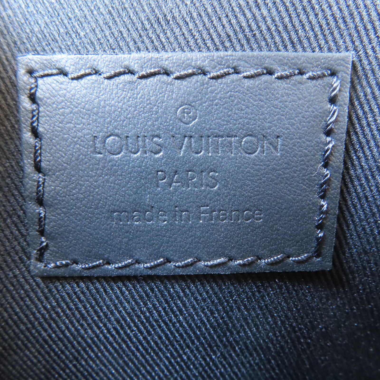 LOUIS VUITTON (PRICE DOWN) LV Vertical Trunk Shoulder Bag M82070 Monogram Taurillon Black