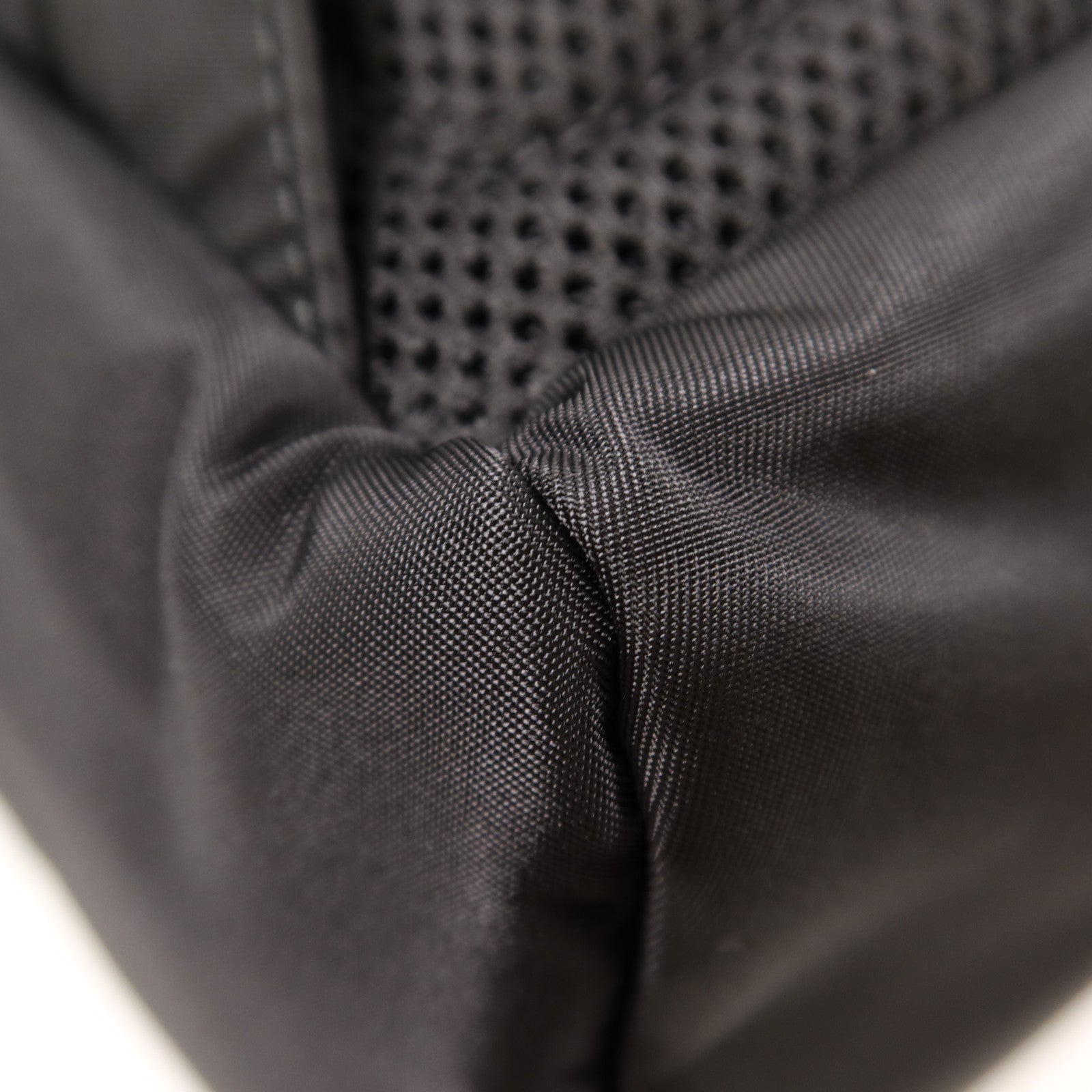 PRADA 尼龍/Saffiano皮革Backpack銀扣背包