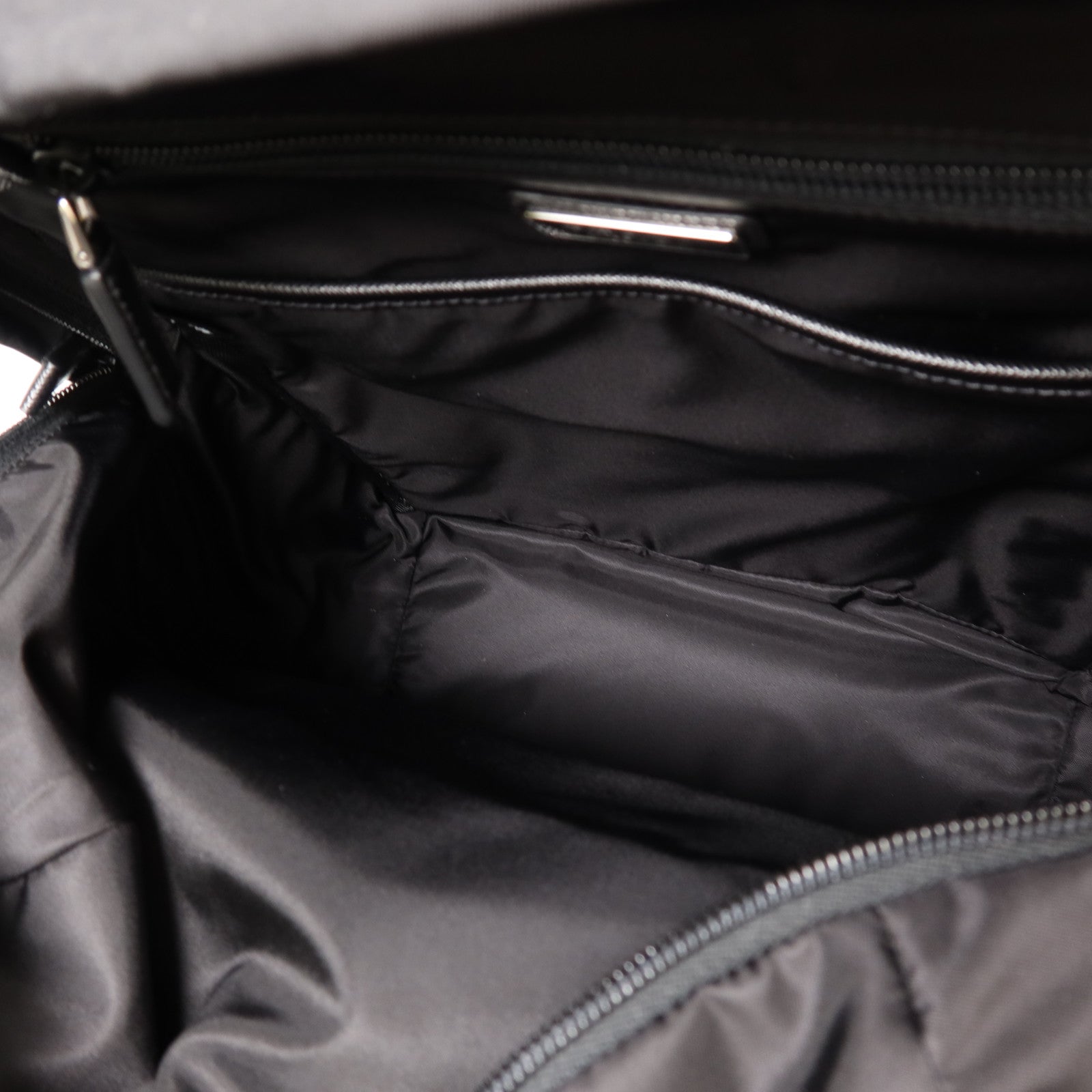 PRADA 尼龍/Saffiano皮革Backpack銀扣背包