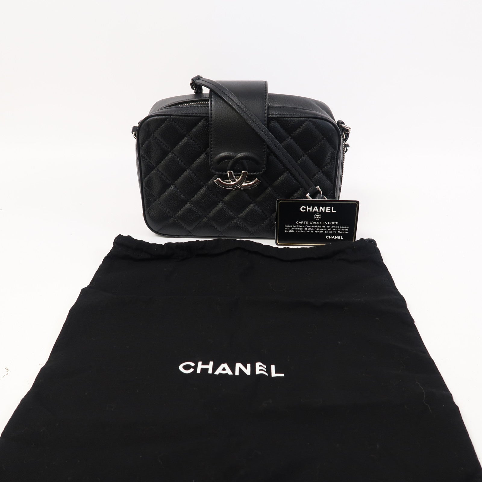 CHANEL 菱格Caviar皮革Chain Shoulder銀扣鏈帶肩背袋黑色