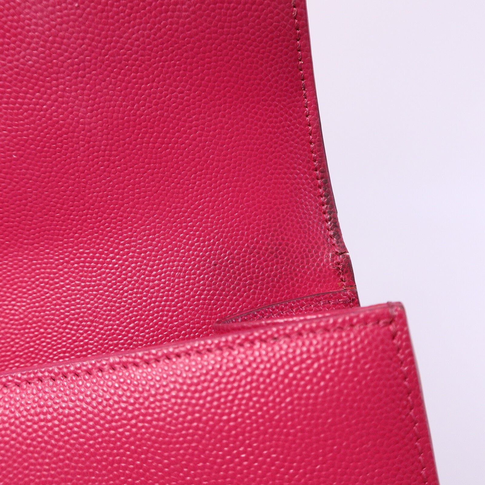 SAINT LAURENT 牛皮皮革Cassandre Clutch手拿包