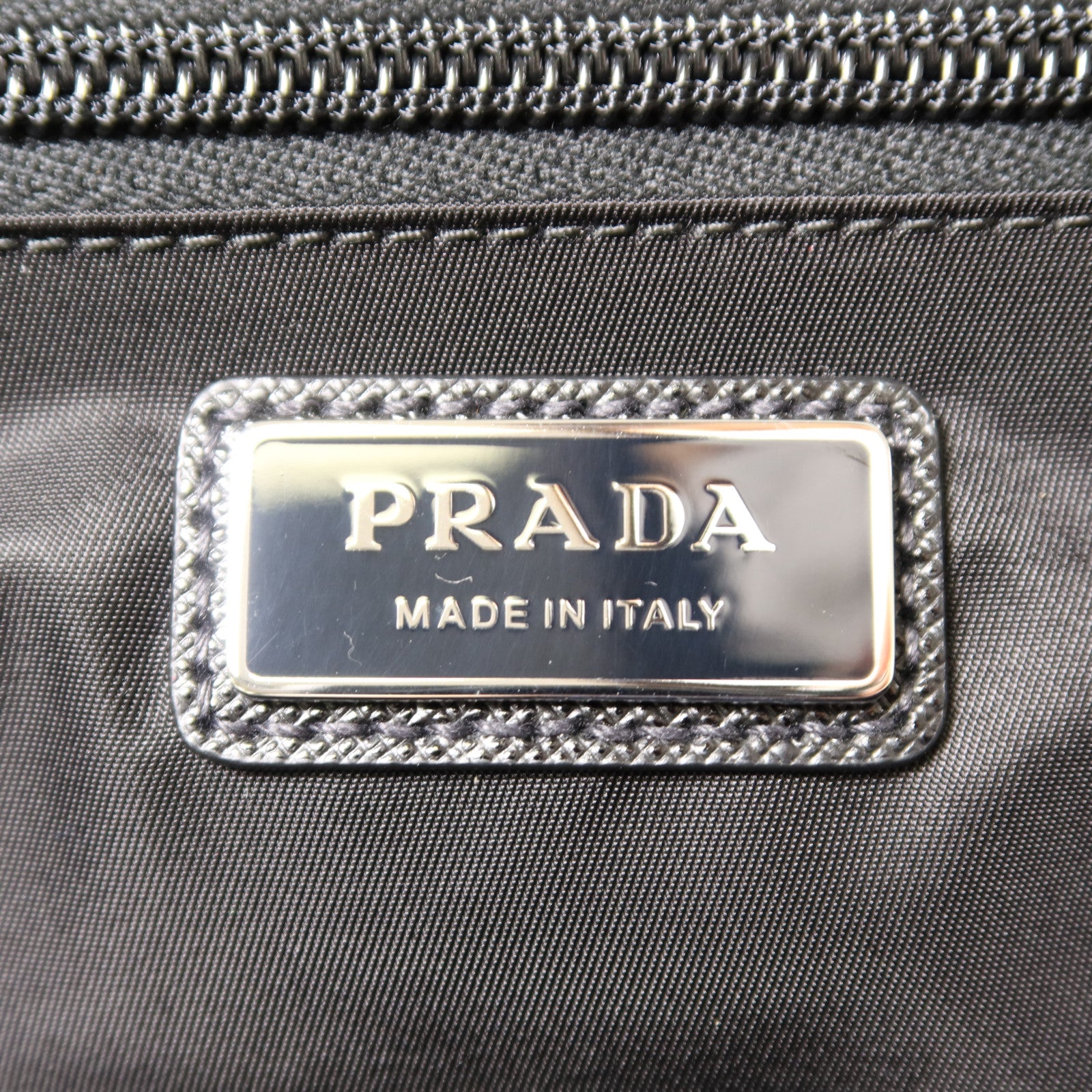 PRADA 尼龍/Saffiano皮革Backpack銀扣背包