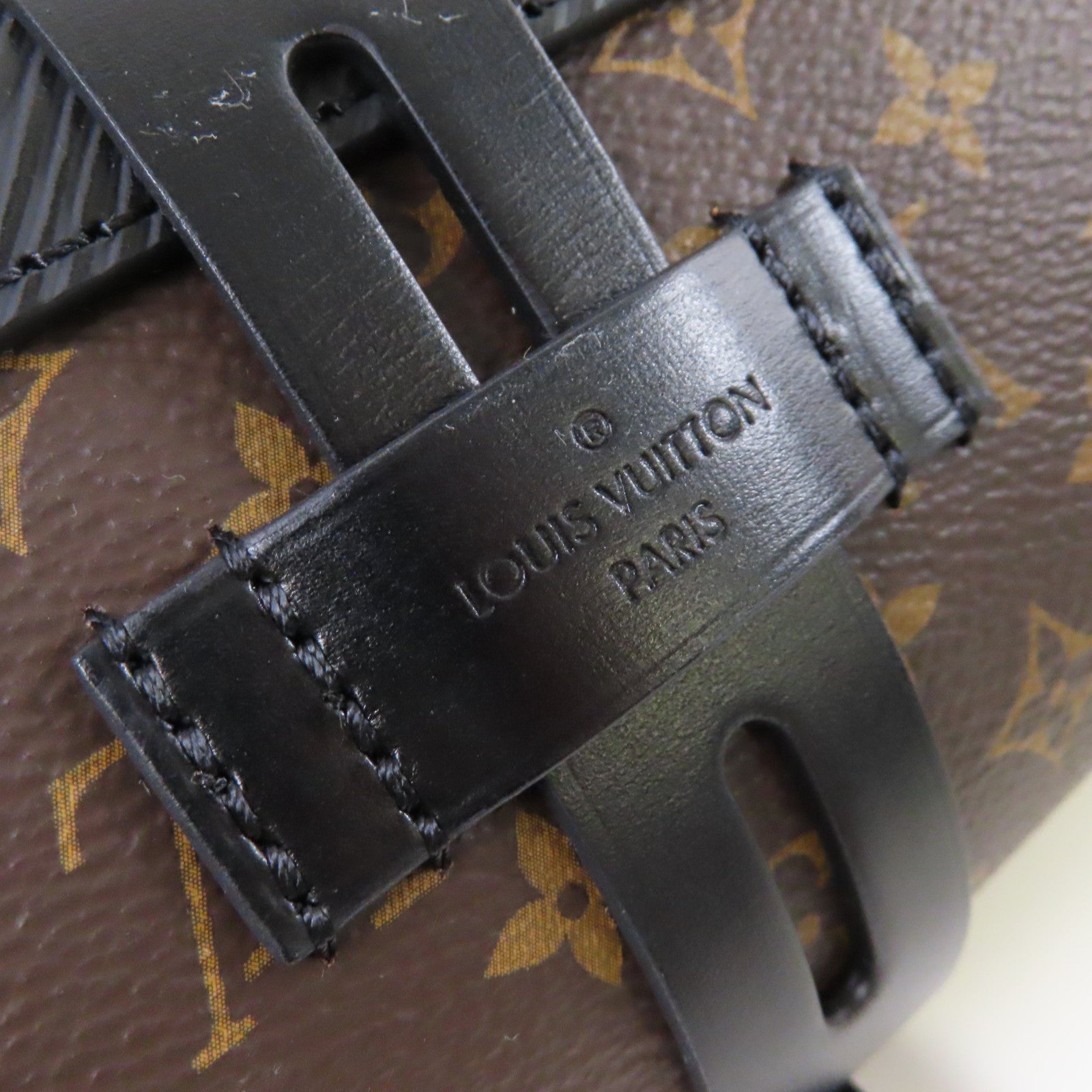 LOUIS VUITTON Monogram/Epi Glasses Case Shoulder Bag金扣鏈帶肩背袋啡色/啡色