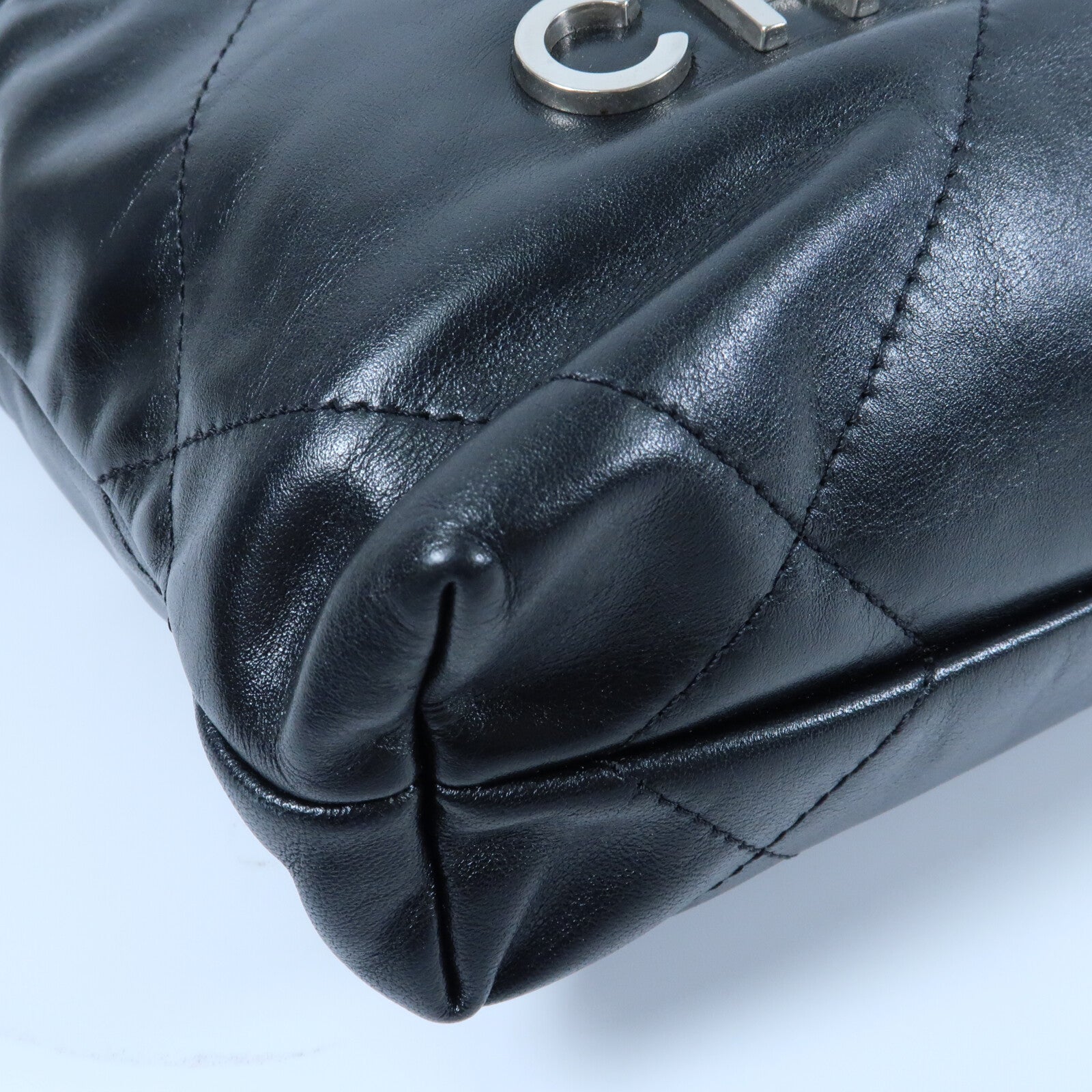 CHANEL 牛皮皮革Mini 22銀扣手挽肩背兩用袋