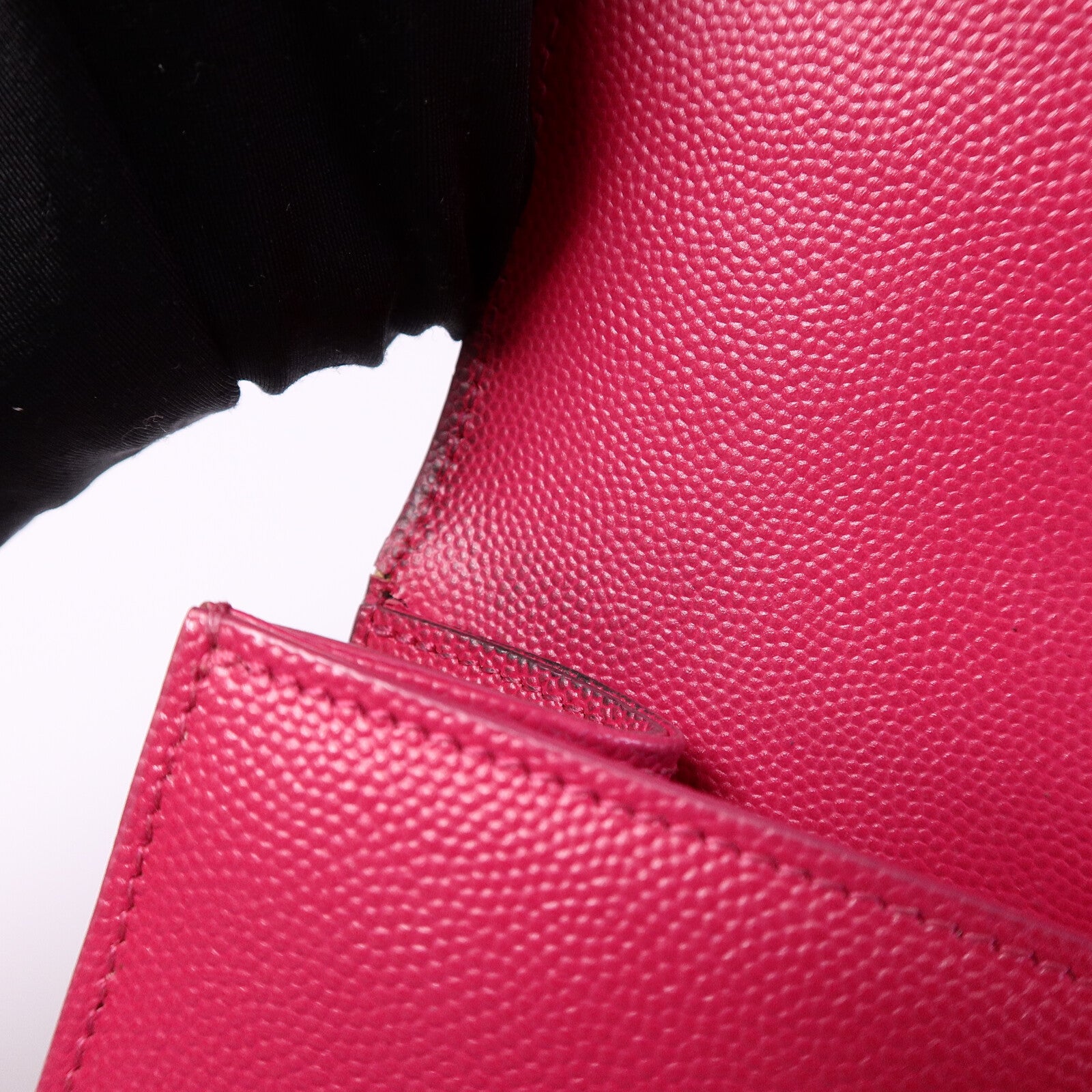 SAINT LAURENT 牛皮皮革Cassandre Clutch手拿包