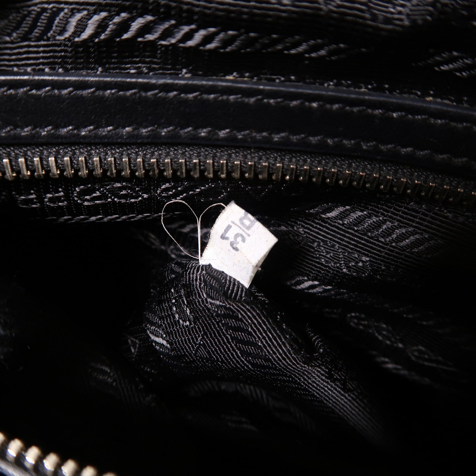 PRADA 牛皮皮革2 Way Bag銀扣手挽肩背兩用袋