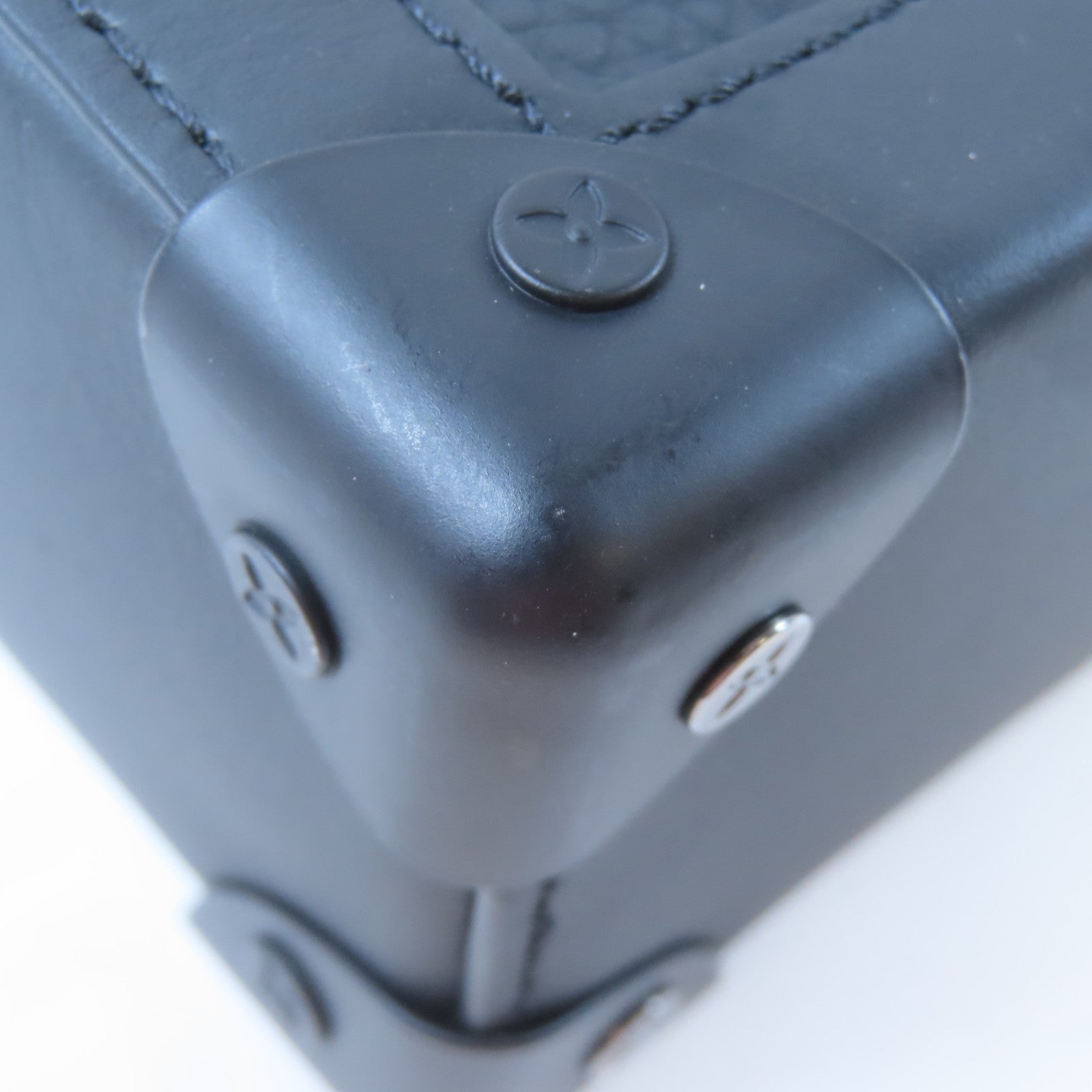LOUIS VUITTON (PRICE DOWN) LV Vertical Trunk Shoulder Bag M82070 Monogram Taurillon Black