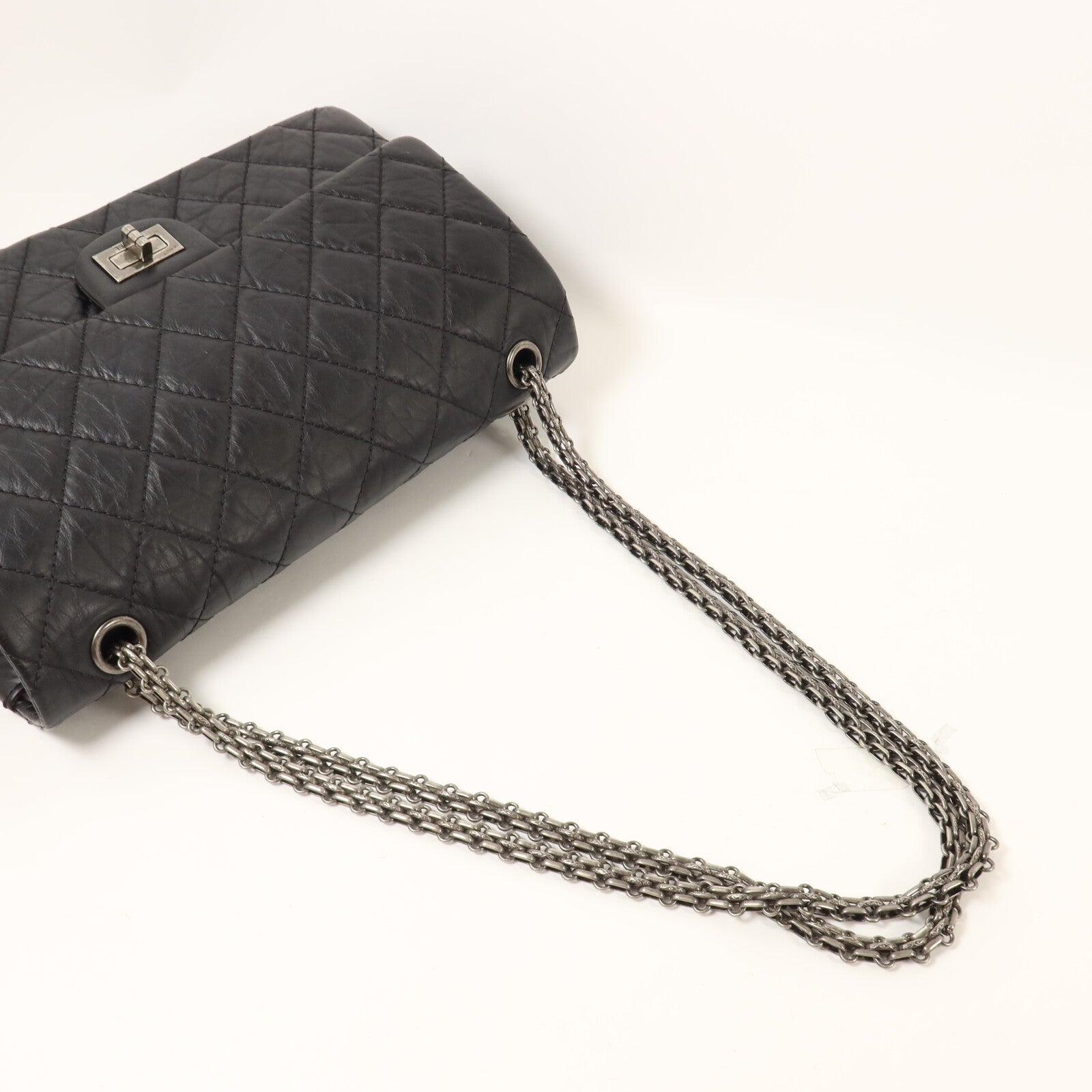 CHANEL 牛皮皮革2.55 Medium鏈帶肩背袋