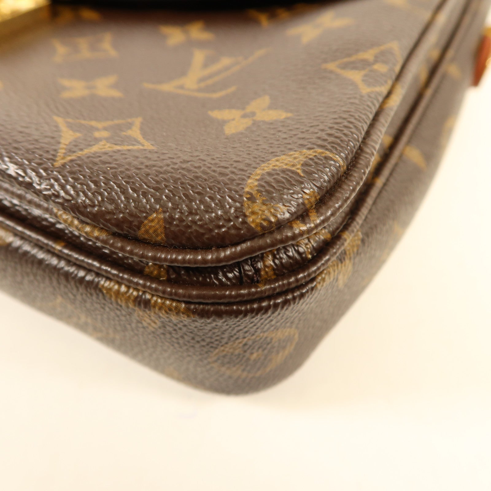 LOUIS VUITTON Monogram Pochette Metis MM金扣手挽肩背兩用袋