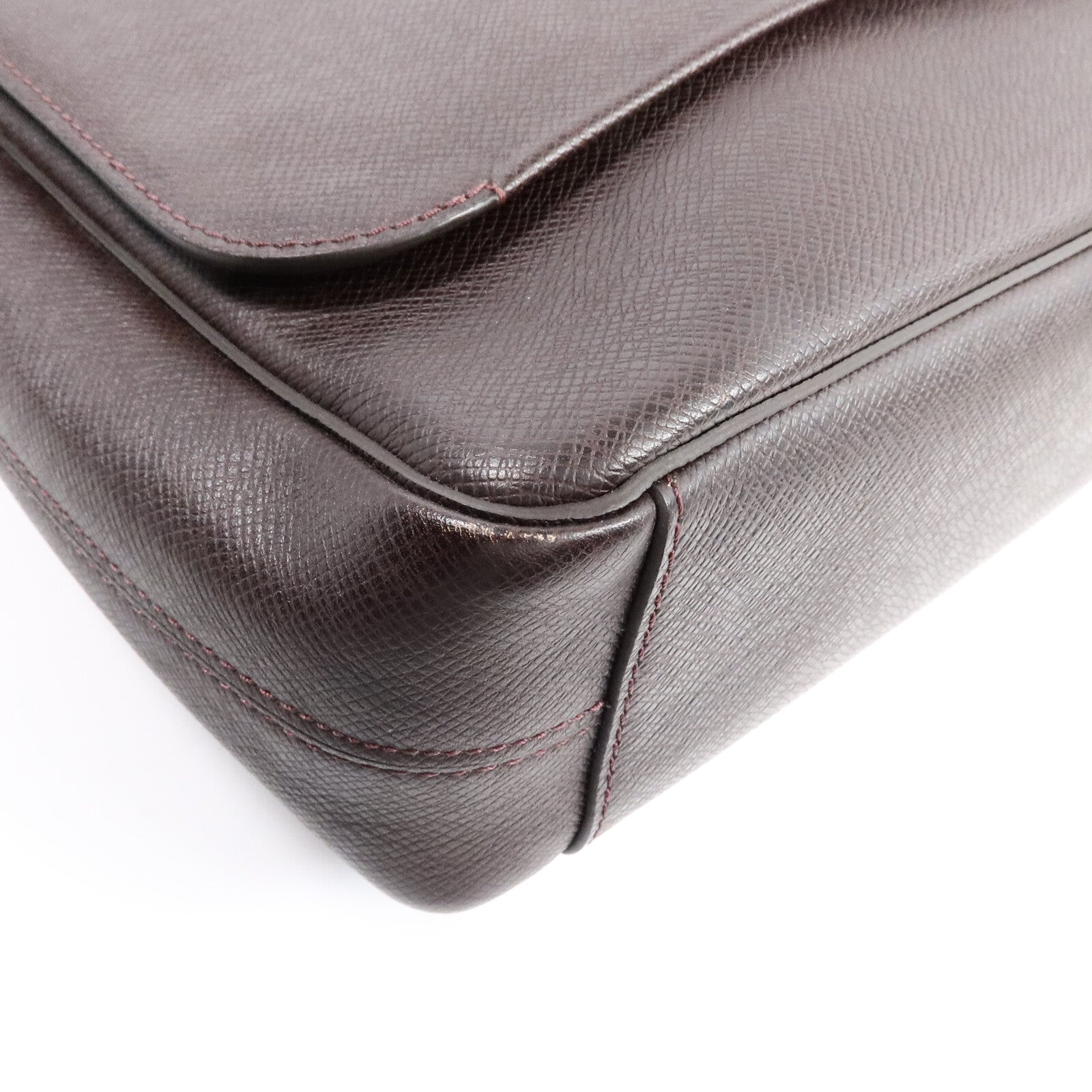 LOUIS VUITTON Taiga Roman PM肩背袋